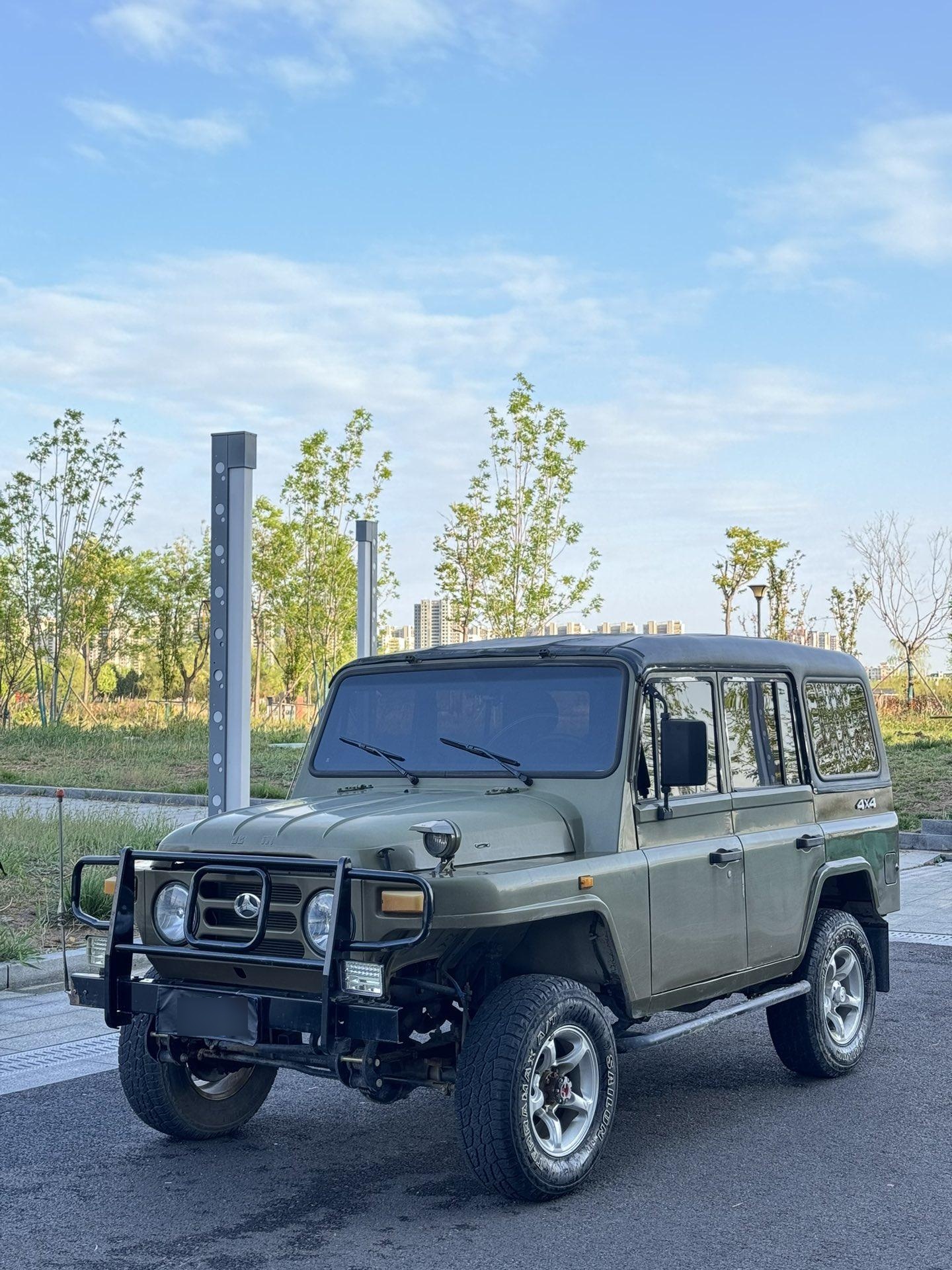 全款2万多到店北京吉普212,4×4,机械四驱,纯素车没玩过,软顶敞篷