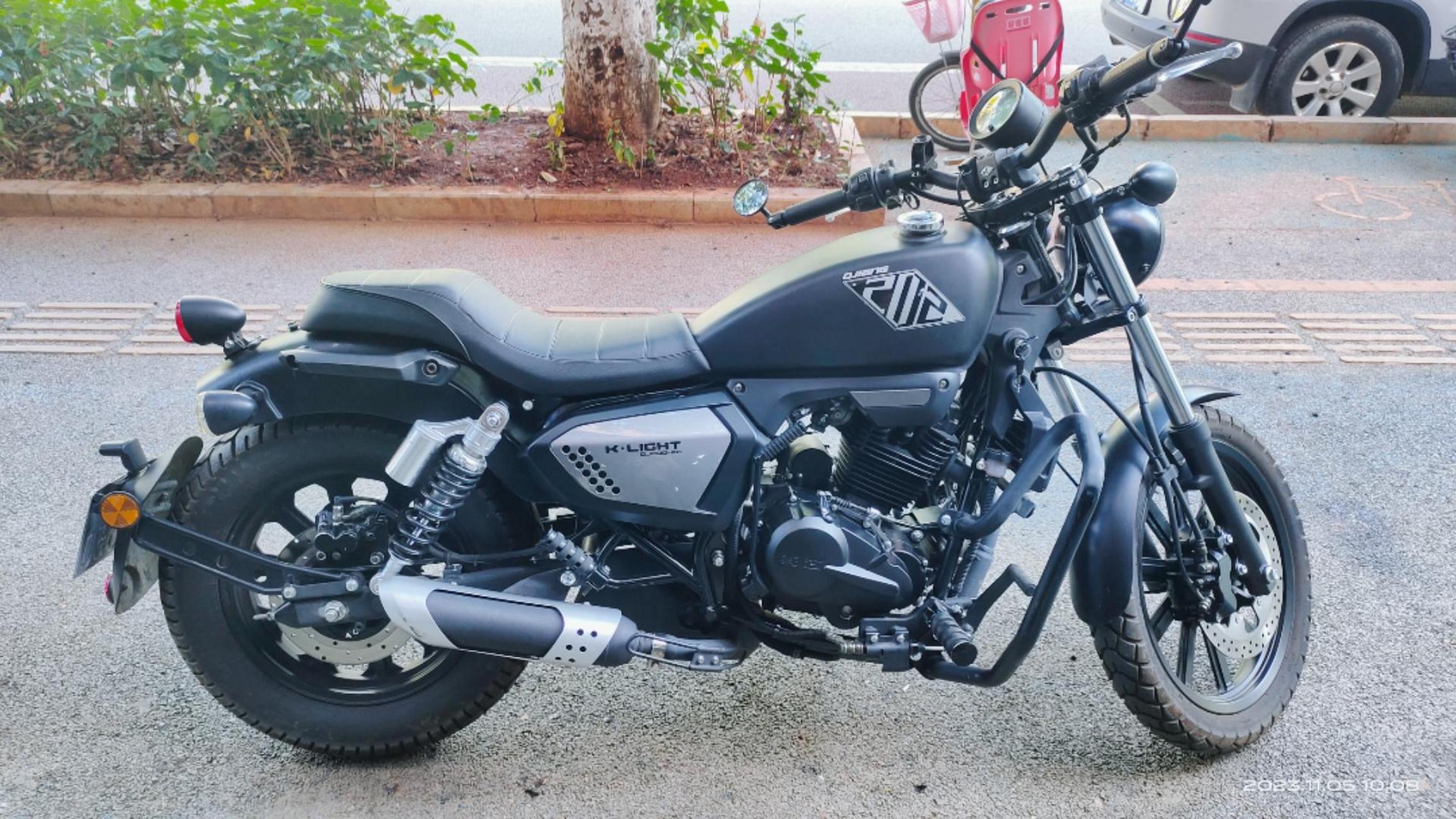 19年钱江凯威·荣光202,总里程八千多公里,升级透镜大灯总成!