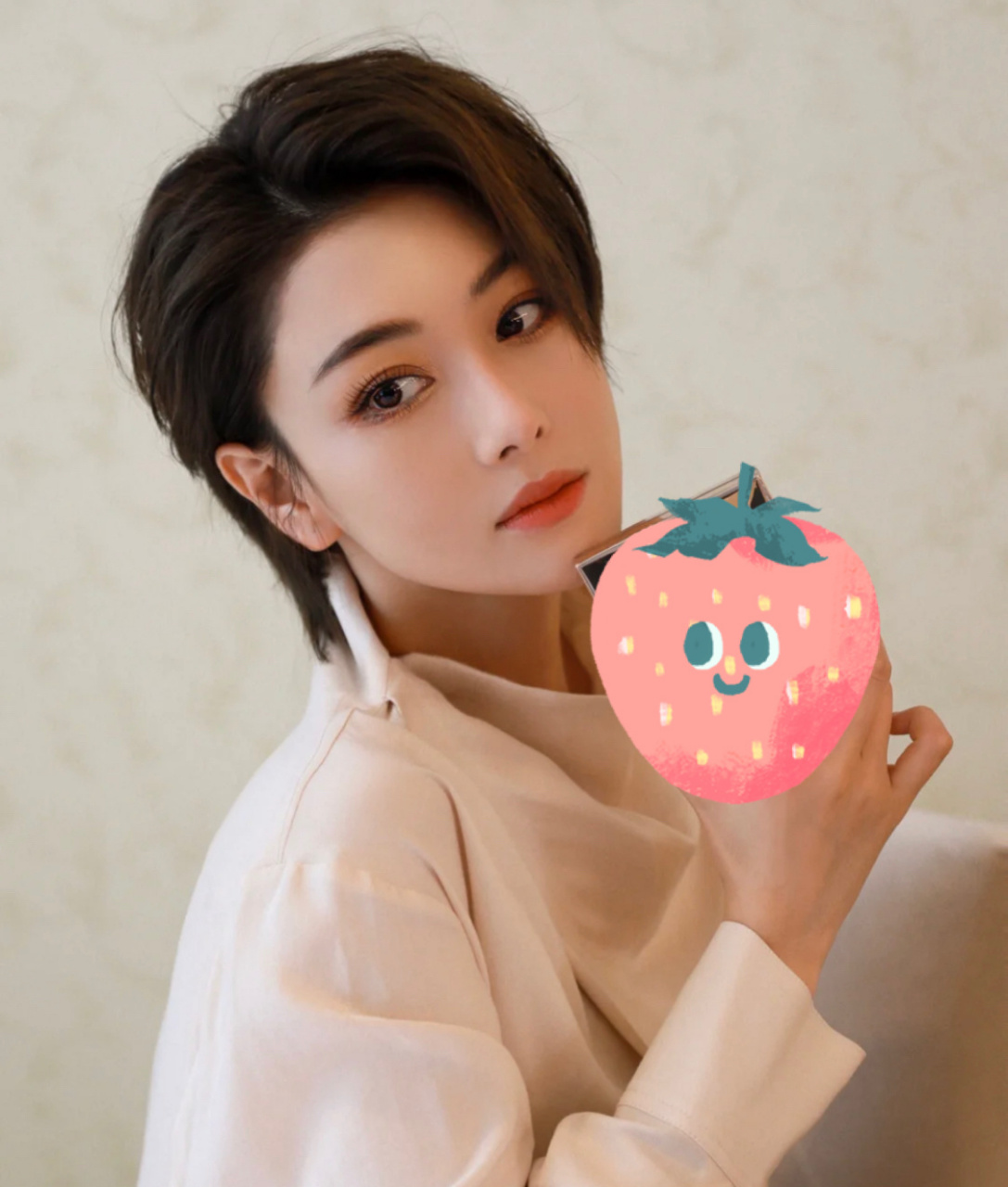 女士短发酷感帅气短发~超有气质 夏季非常适合的超酷帅气短发发型