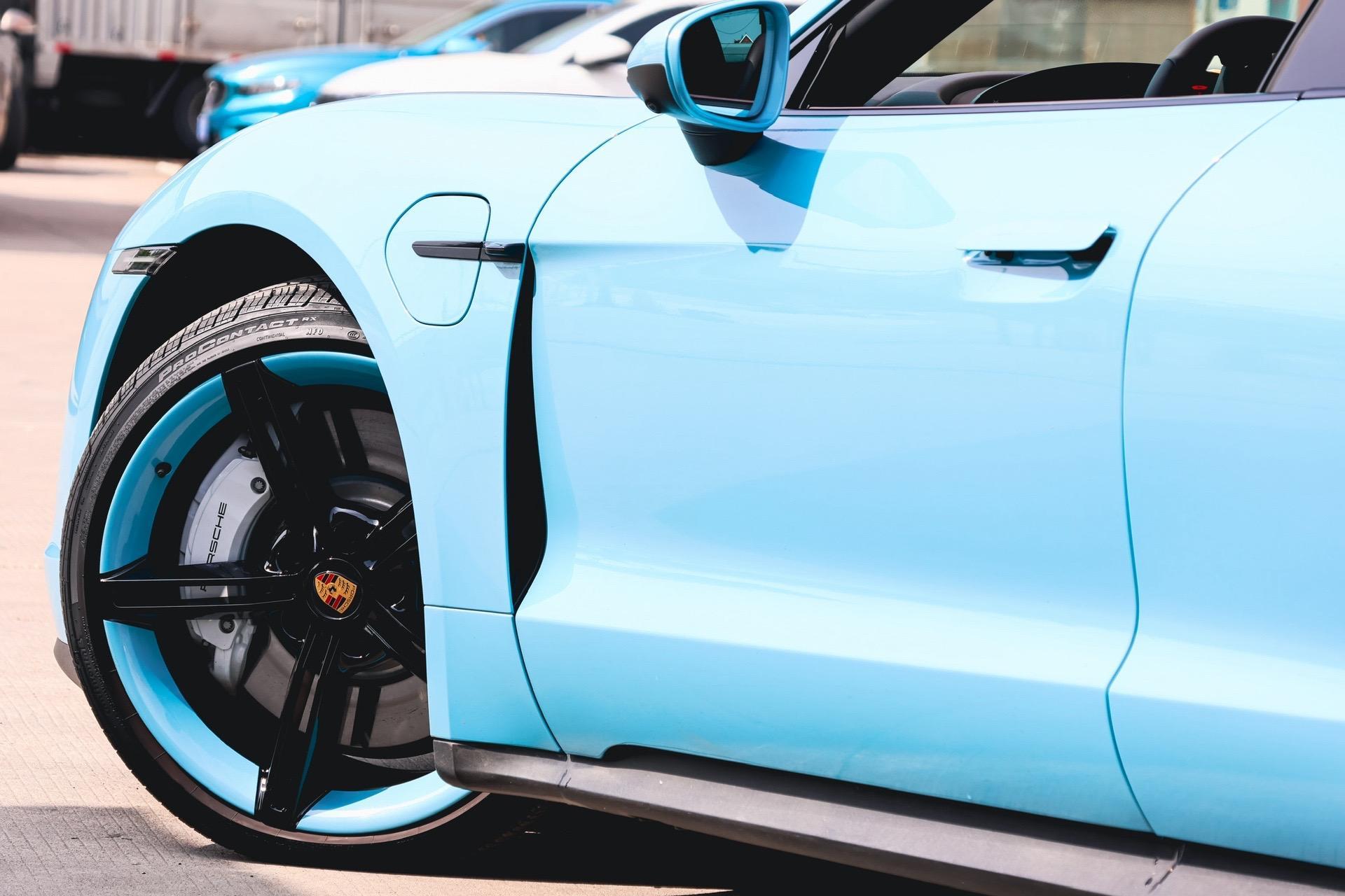 保时捷taycan轮毂改色双拼.