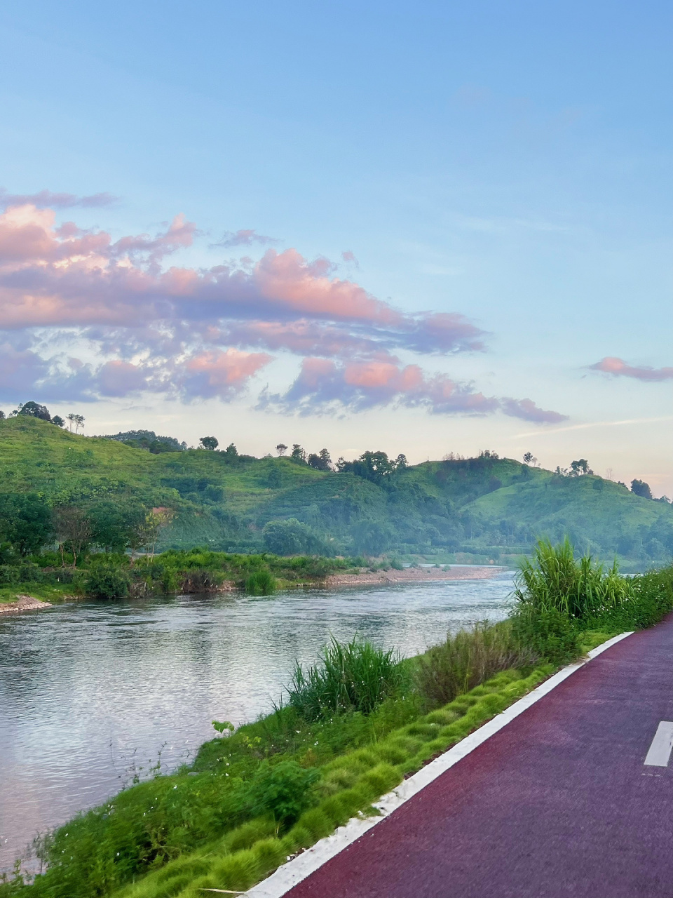 桂林山水|荔浦荔江湾日落观景点 误打误撞发现了一个日落拍照点 在荔