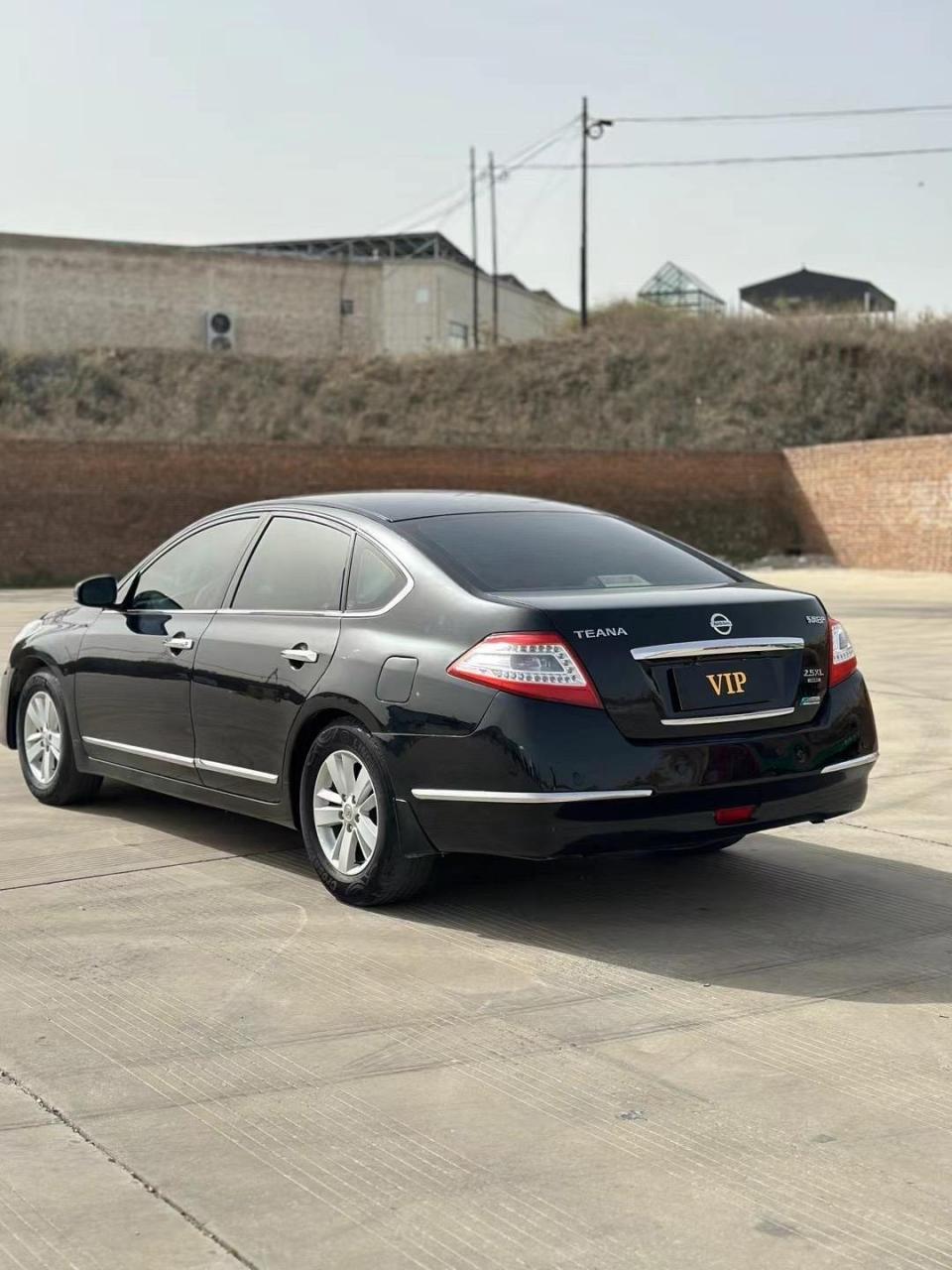 11年天籁公爵2.5v6 车况板正 价格便宜 一手车 15万公里