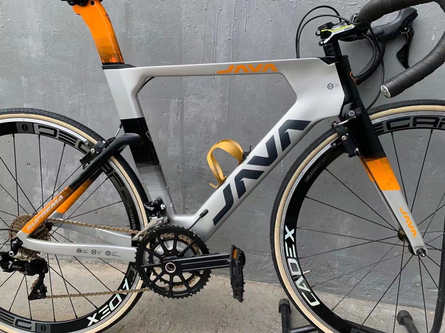 5498元秒新款佳沃终结者,22速c刹 车架50轮 5498元秒新款佳沃终结者