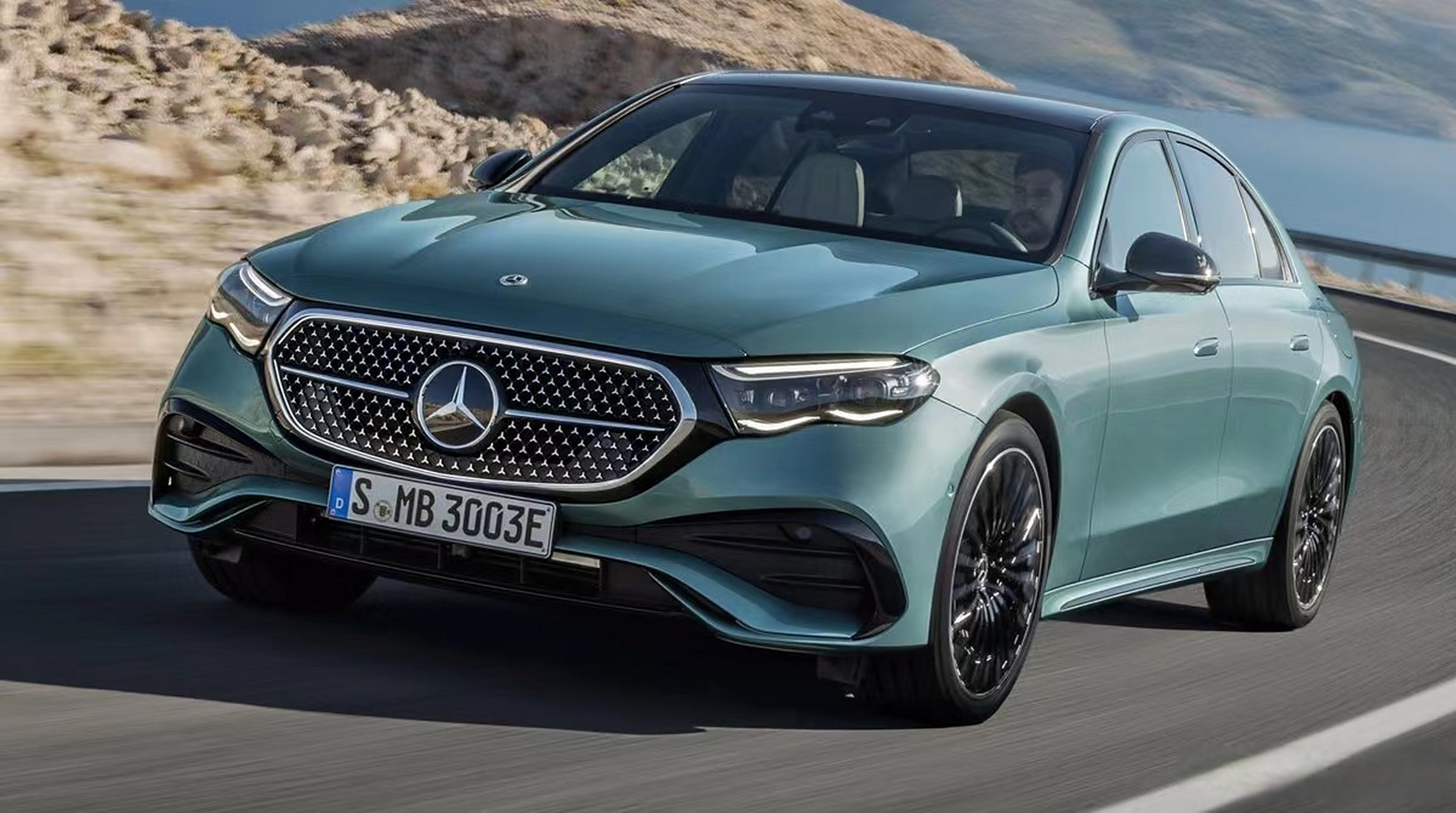 奔驰全新e级#奔驰全新e级发布   全新一代奔驰 e class的设计有了