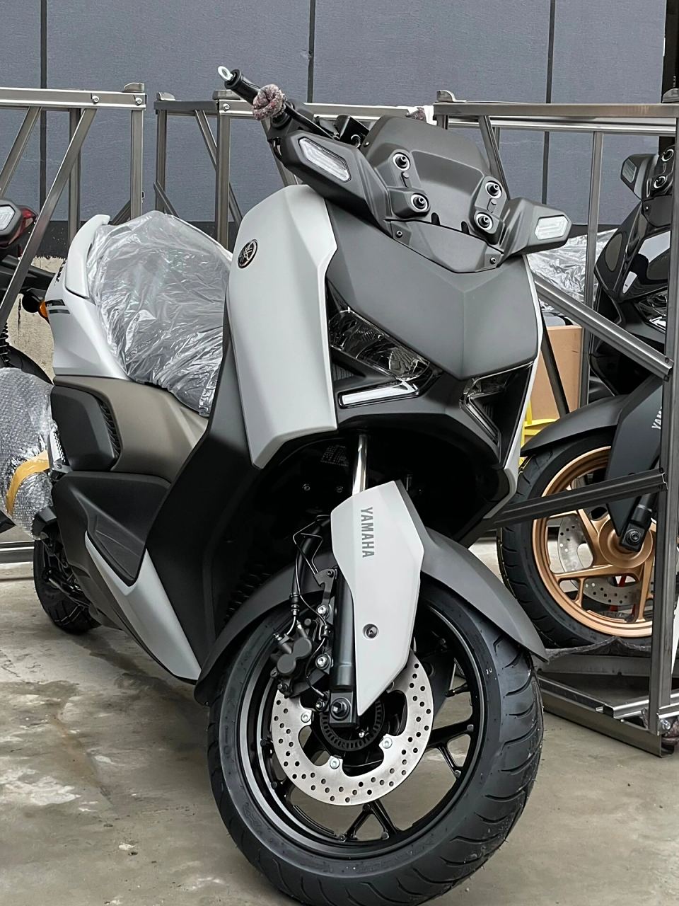 23款新款雅马哈xmax300泰率辣