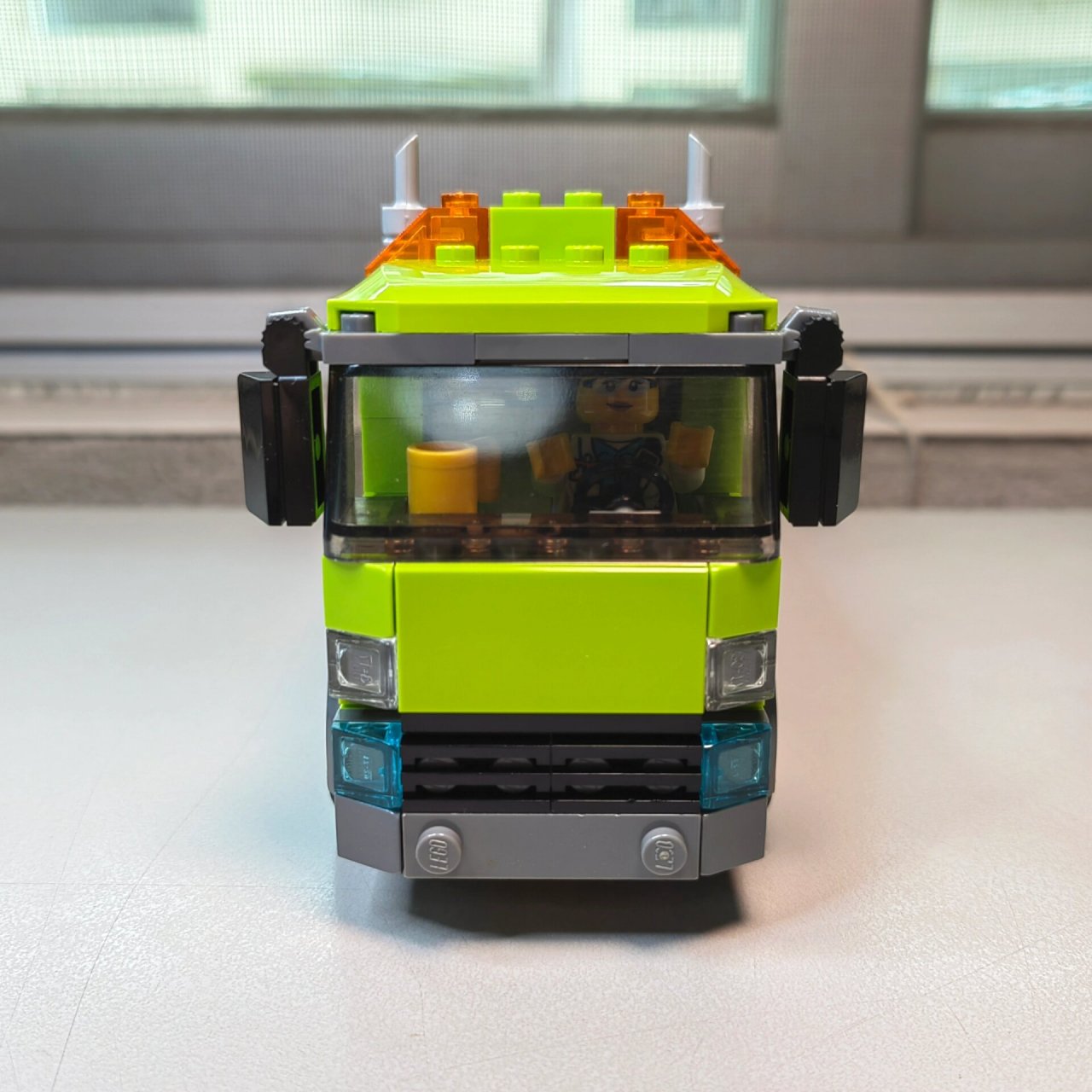 乐高工地经典自卸车 国内建筑工地的经典款自卸车