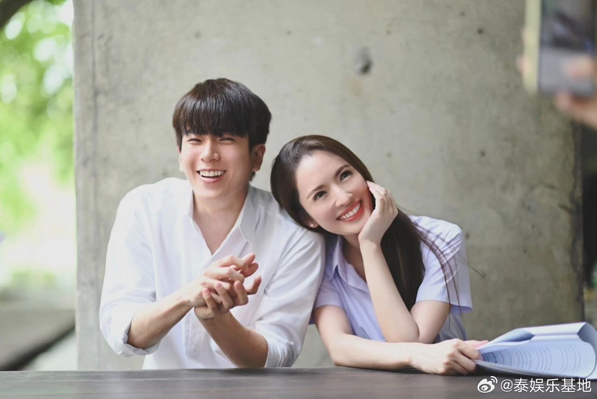 aff恋情一直大受关注,pita,nonkul,tee都是aff的"绯闻男友",近日aff向