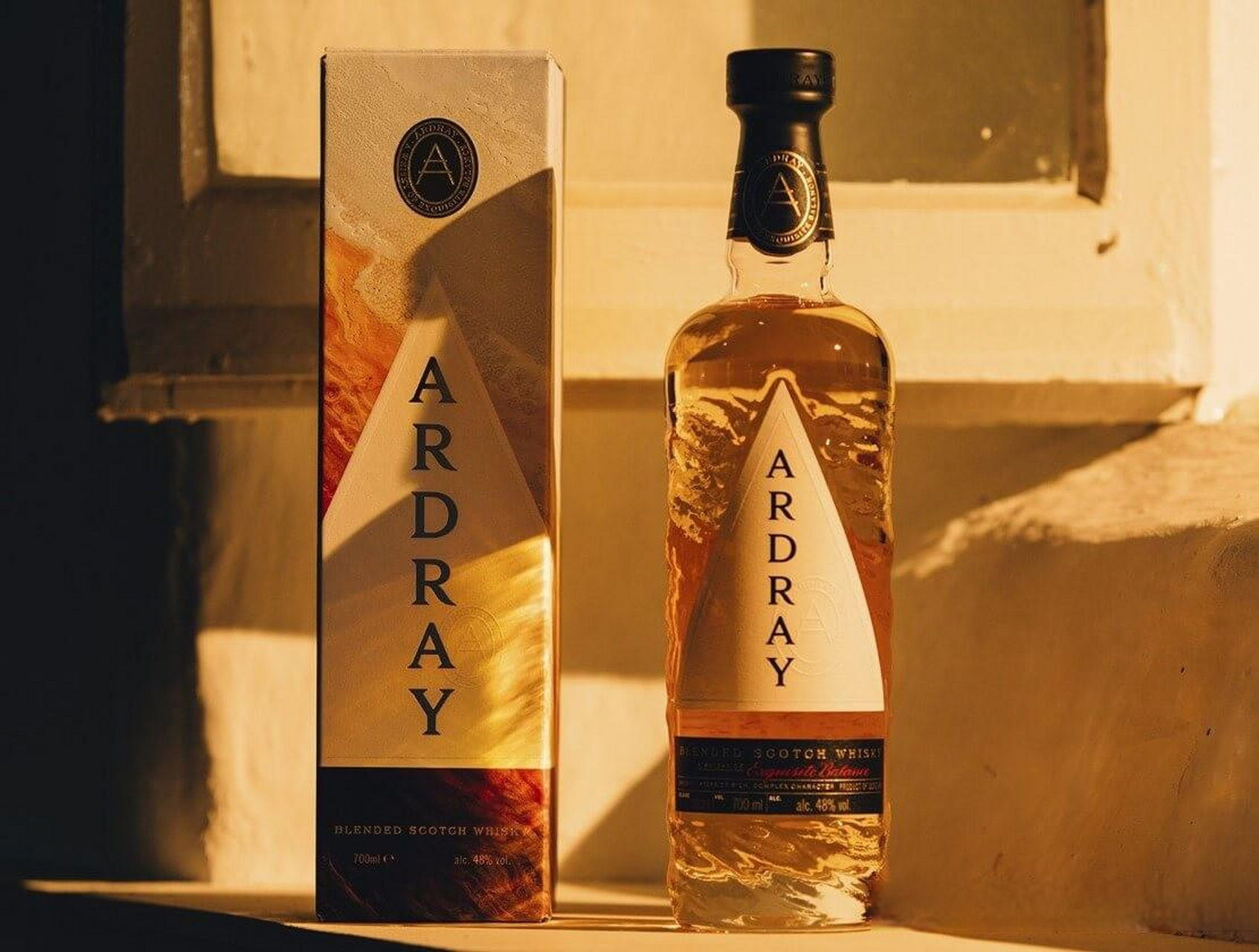 宾三得利推出岁风苏格兰调和威士忌  世界烈酒巨头宾三得利集团(beam