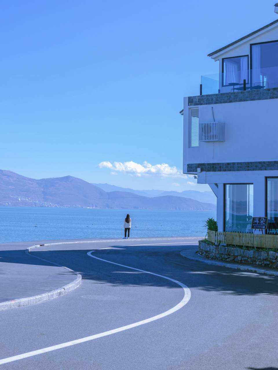 大理洱海网红s弯打卡地,大理小镰仓 去骑行,去拍照,去发呆,艾特你的另