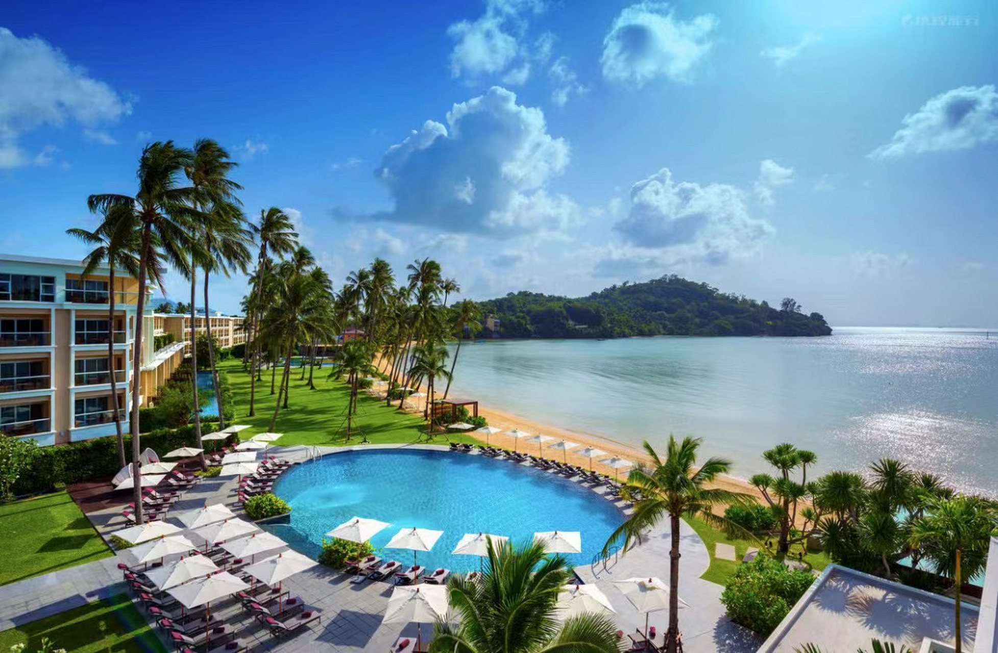 9593泰国普吉岛～皇冠假日攀瓦海滩酒店 99美好普吉岛自由行