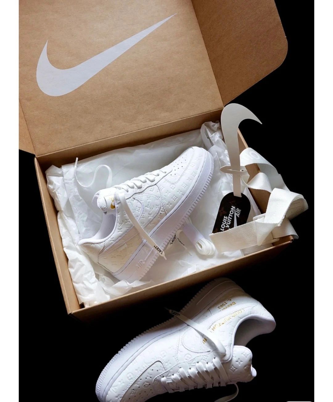 lv x af1 low空军一号联名lv 虽然这双 louis vuitton x nike af1 low
