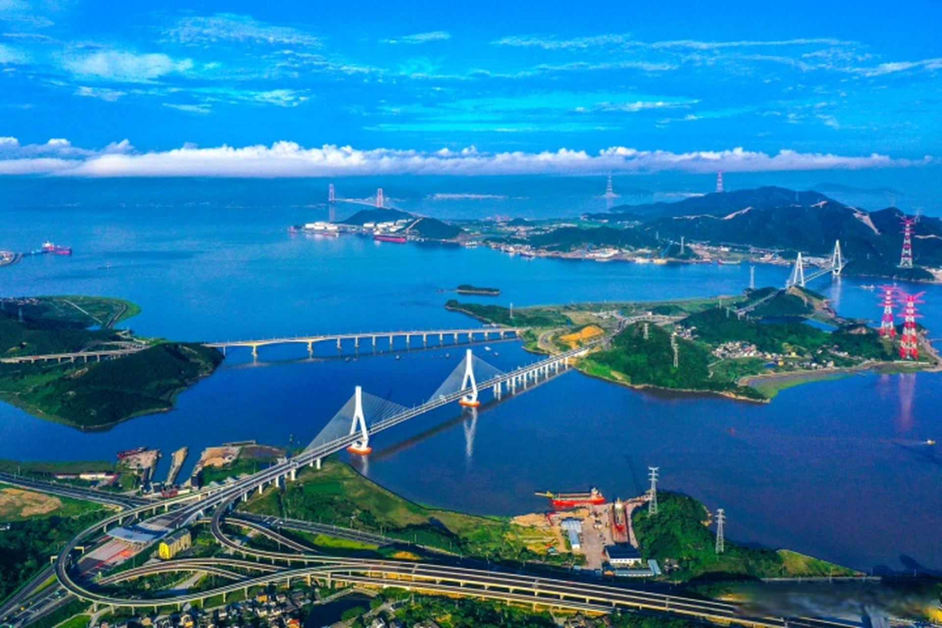 【#舟山跨海及舟岱大桥实施交通管制#】因杭州湾地区环线并行线g92n