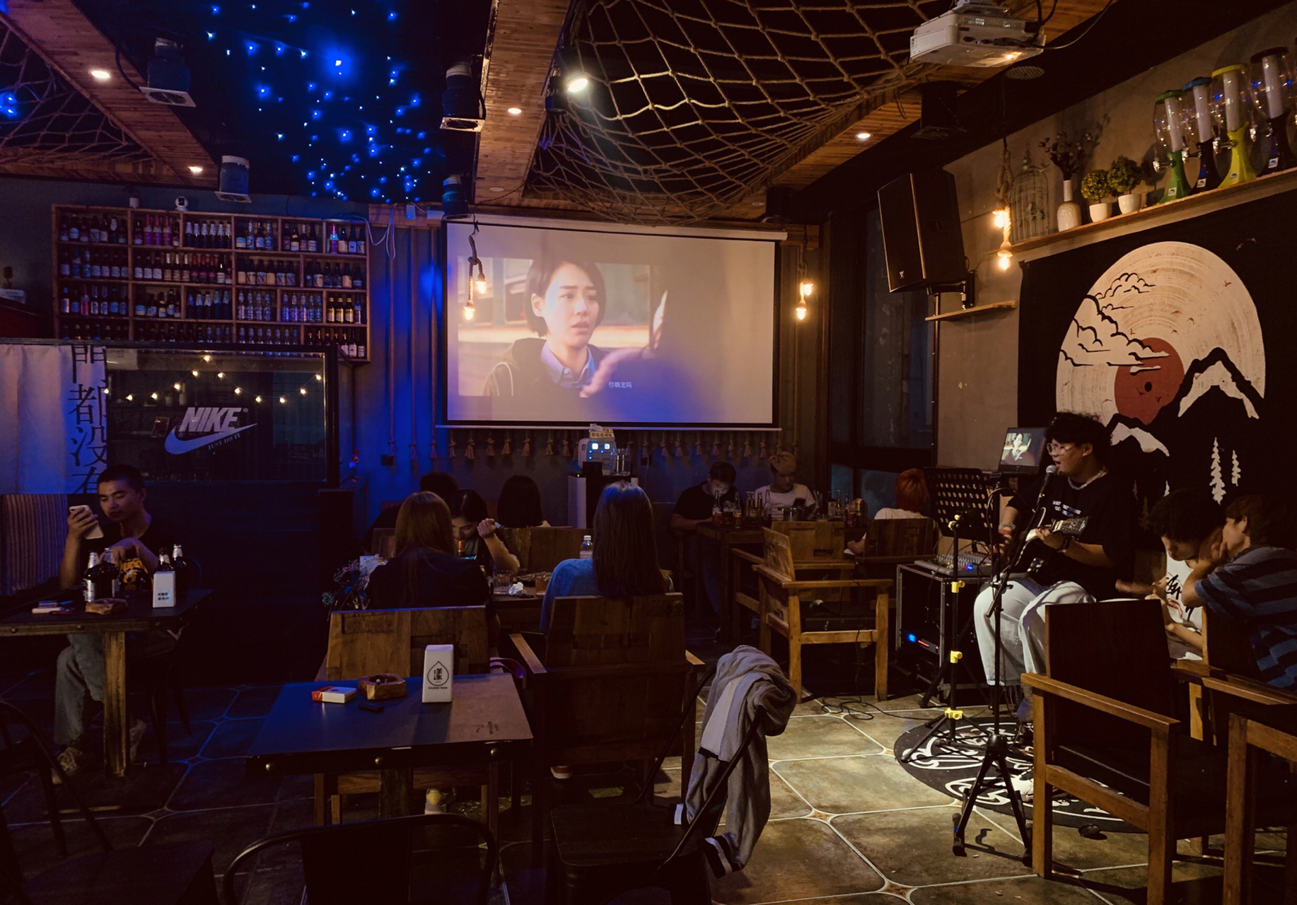 91适合喝酒时发朋友圈的文案 |漾吧酒馆文案| 9215未成年小朋友