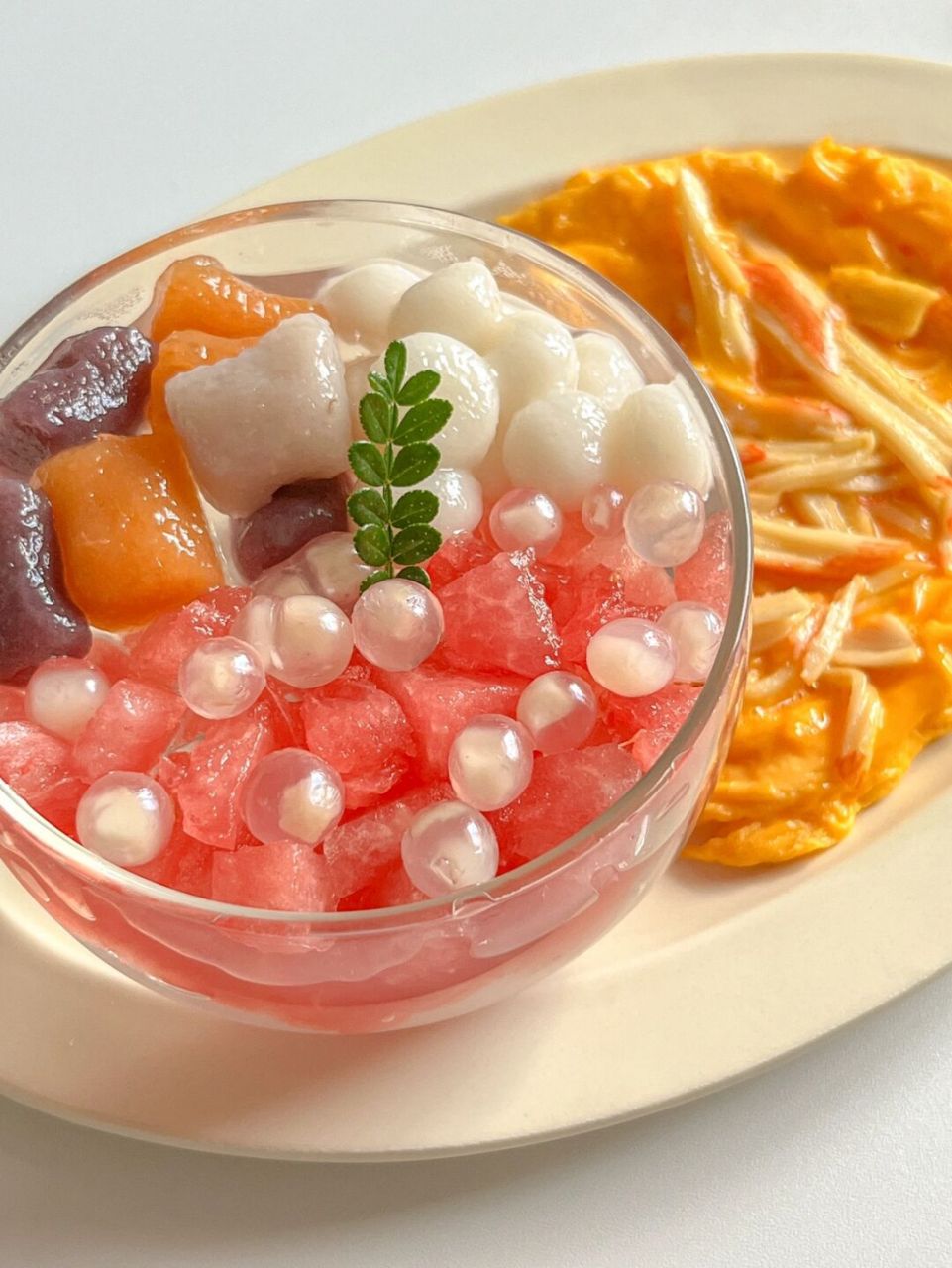 今日早餐盘: 7515拿铁 75西瓜芋圆啵啵冰粉粉 7515蟹柳滑蛋