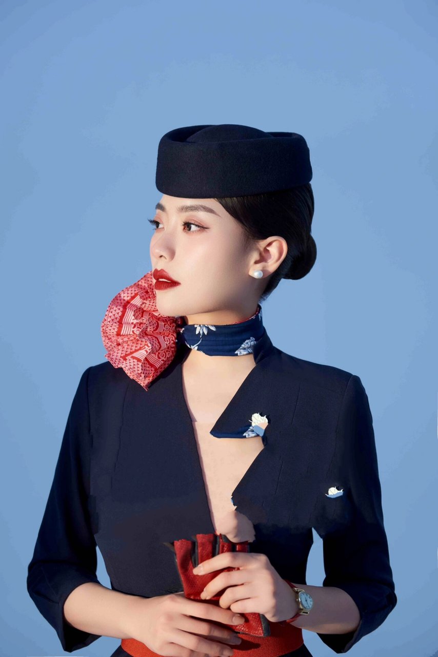 东航航空制服大揭秘!7615 小仙女们!