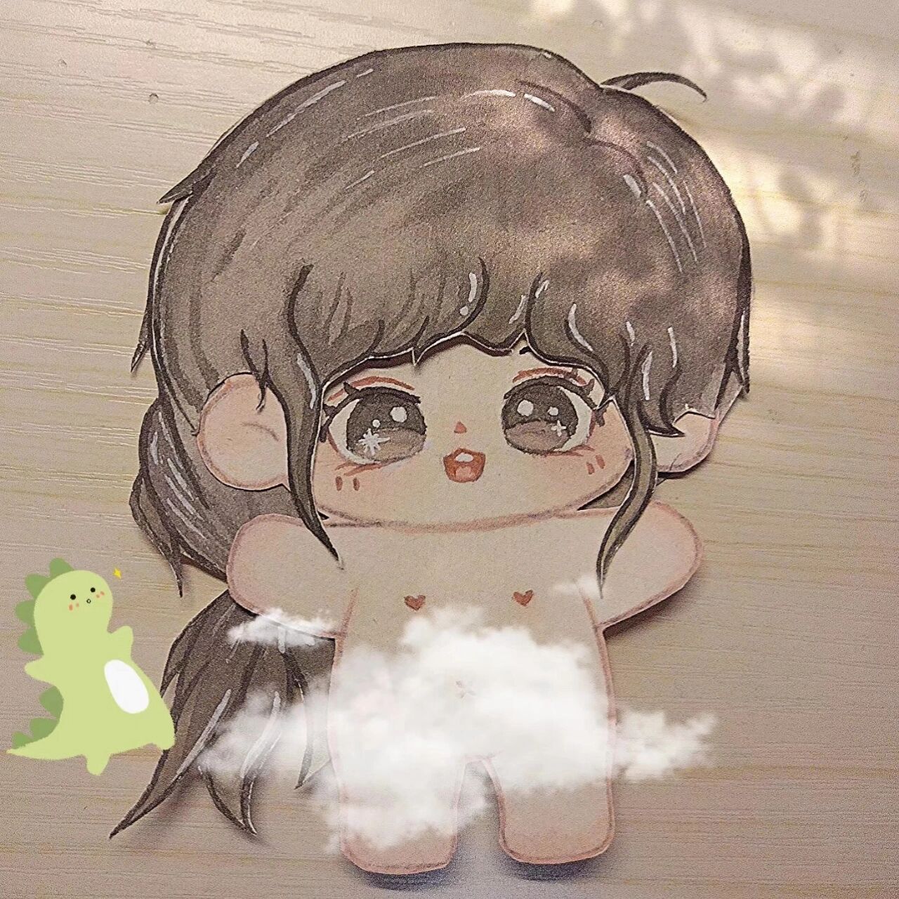 浅画一个没有棉花的棉花娃娃979005 是用水彩上色的,做了一个侧