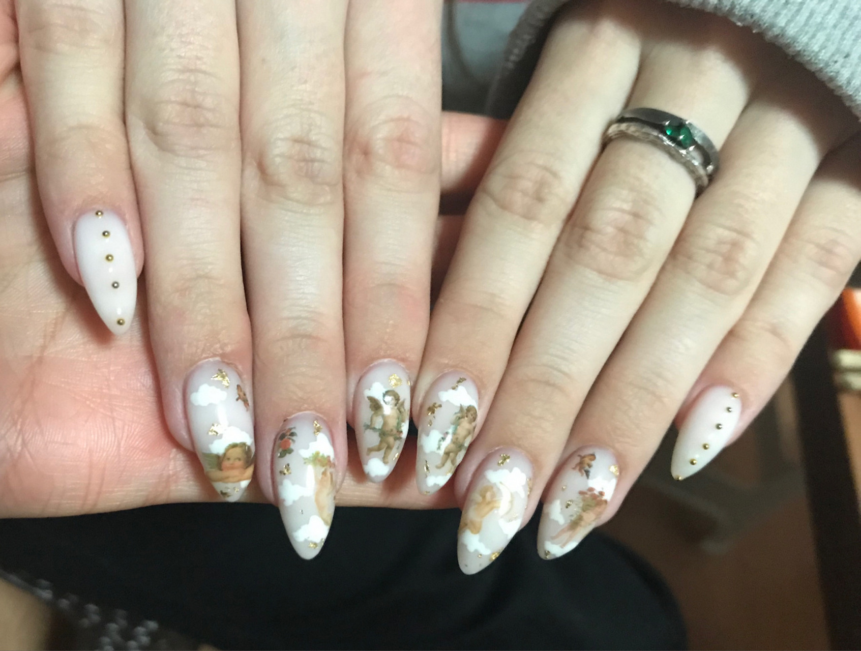白俄罗斯/绝美的俄式前置美甲! 白俄小姑娘的手,这个造型真的好好看!