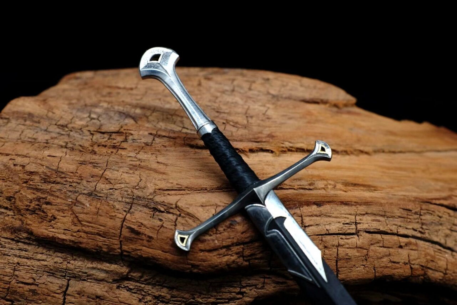 纳西尔圣剑高配版 纯手工制作雕刻,无半点机器加工成分#冷兵器# #微