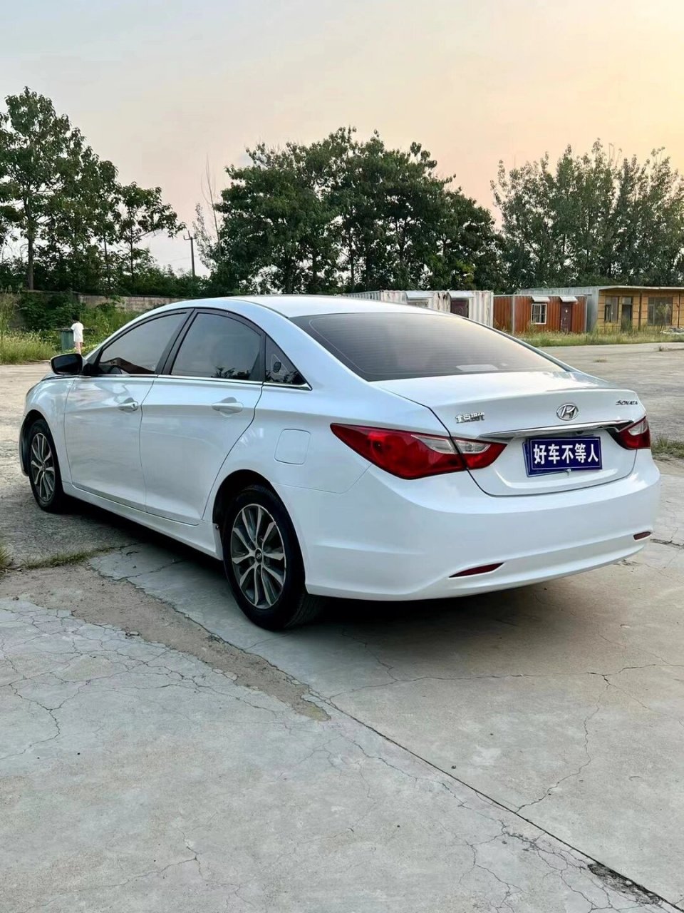 2013年10月现代索纳塔八全款3.5万