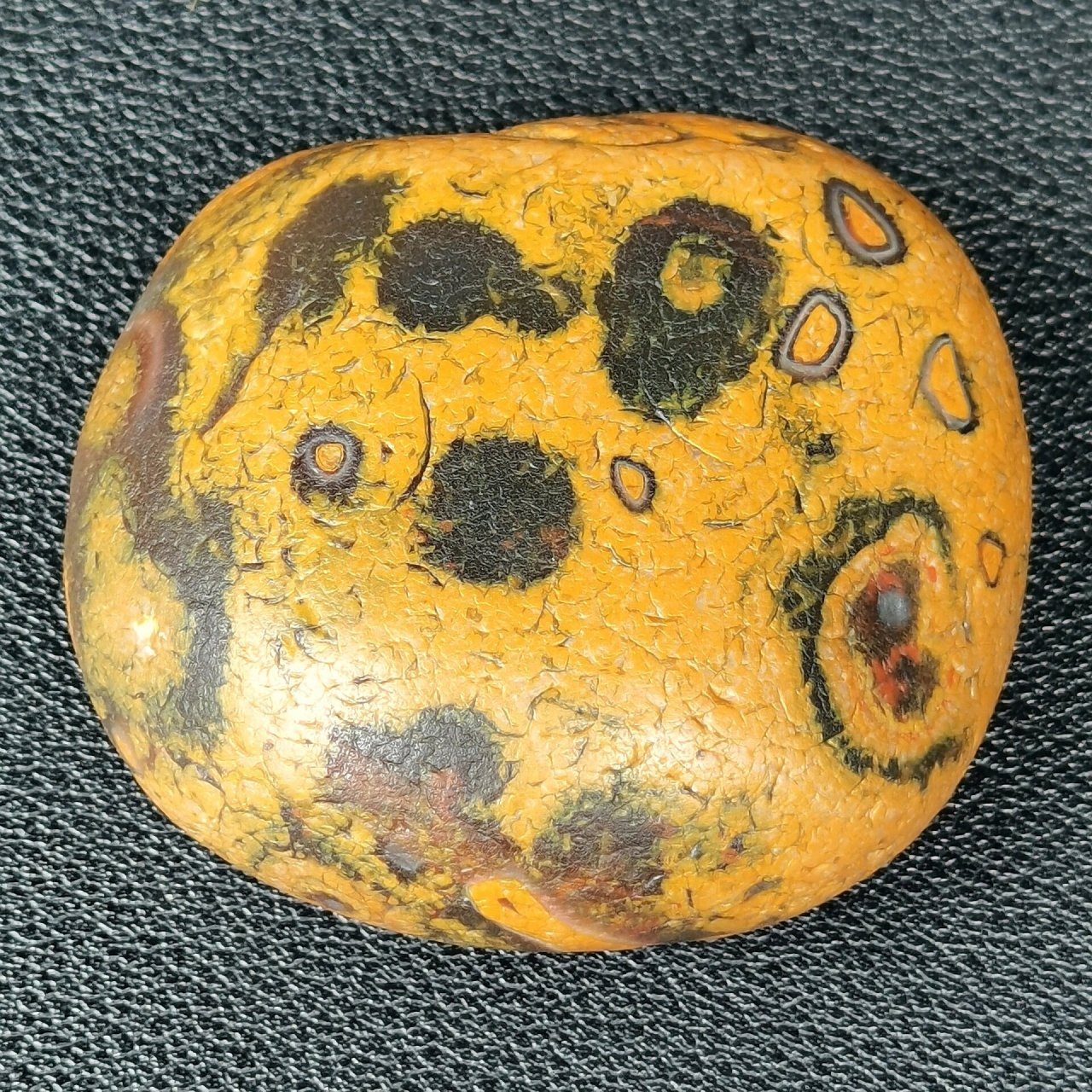 27 清凉山淘石 松香玛瑙 周六逛市场看到一些松香玛瑙 松香玛瑙因表皮