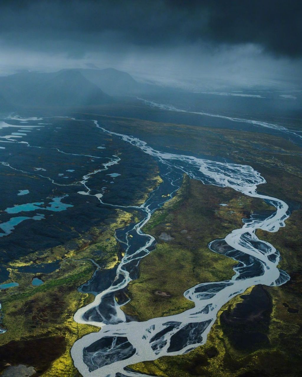 忽然影像#来自冰岛摄影师kevin pages拍摄的"霍夫斯