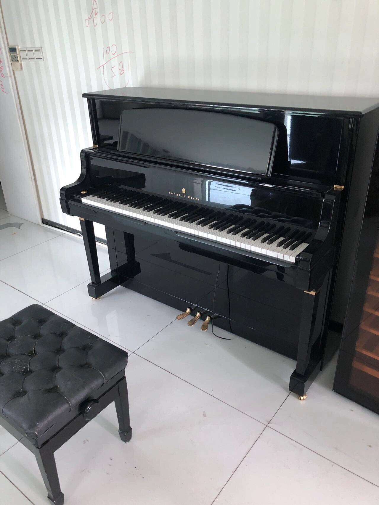 长江钢琴"千万别买",长江御系列 长江御系列钢琴型号cr125,不然你会