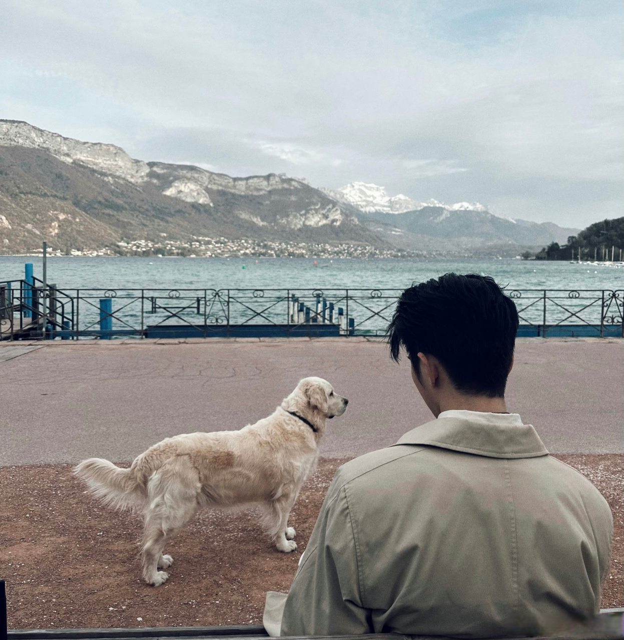 蔡徐坤风景照图片