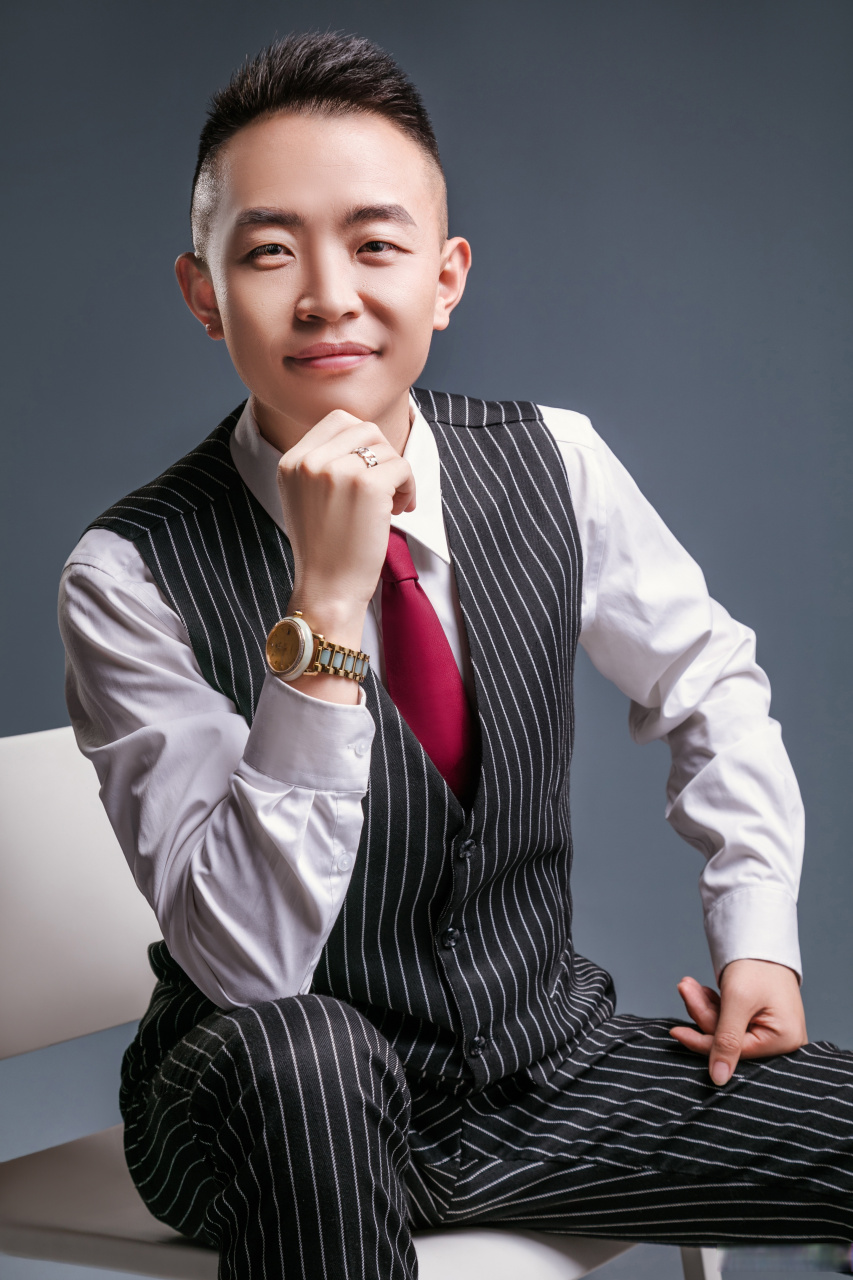 【高桢迪成功的秘密】#易慧学桢经#   1,确立远大的目标和梦想;  2