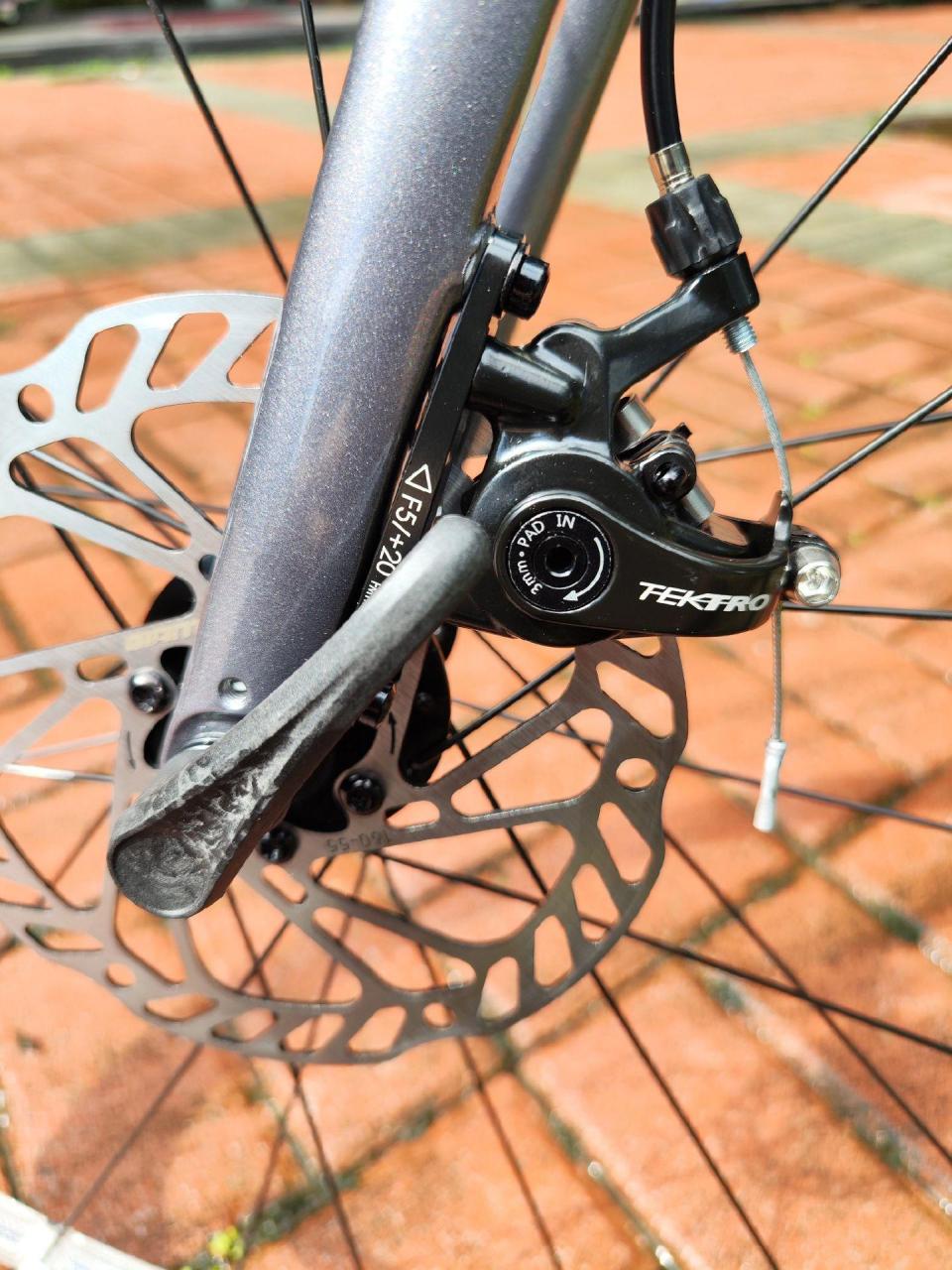 捷安特 liv avail ar 4 公路车,性价比挺高的,桶轴,禧玛诺16速,铝合金