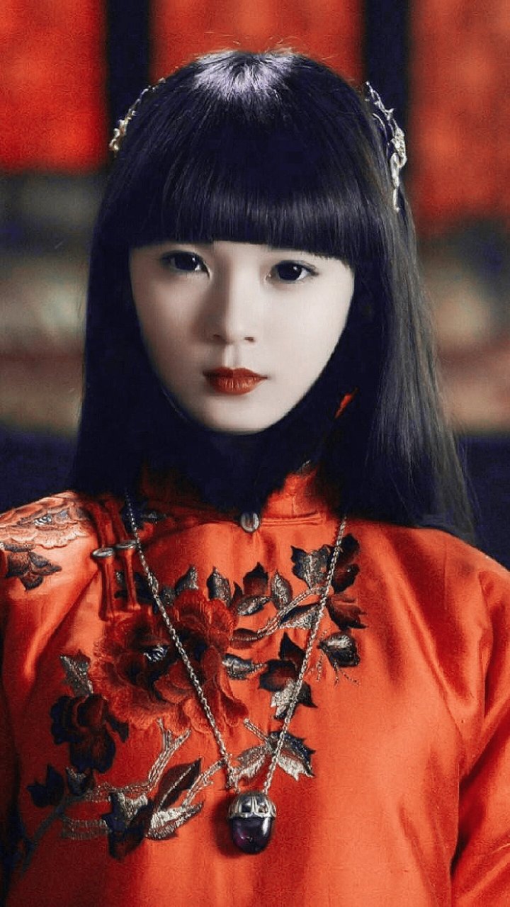 {无心法师·岳绮罗}陈瑶饰 	 有观点认为岳绮罗爱的是张显宗,因握张