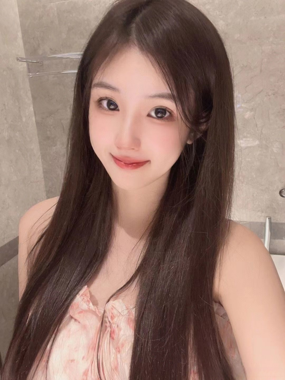 深圳 02 气质网红 美女如花似玉娇,美艳动人心魂荡.