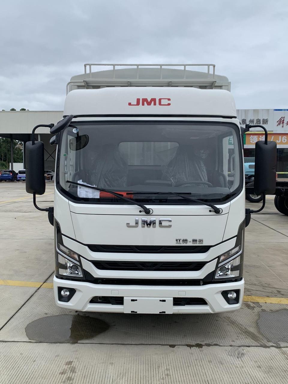 江铃全新凯运中体高栏品质轻卡 动力搭载2.