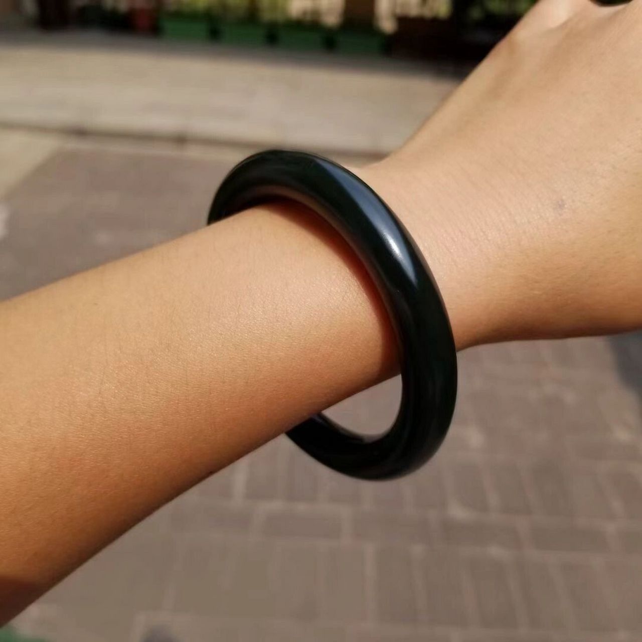 新疆塔县产,和田玉高等黑青细料,塔青一细料.