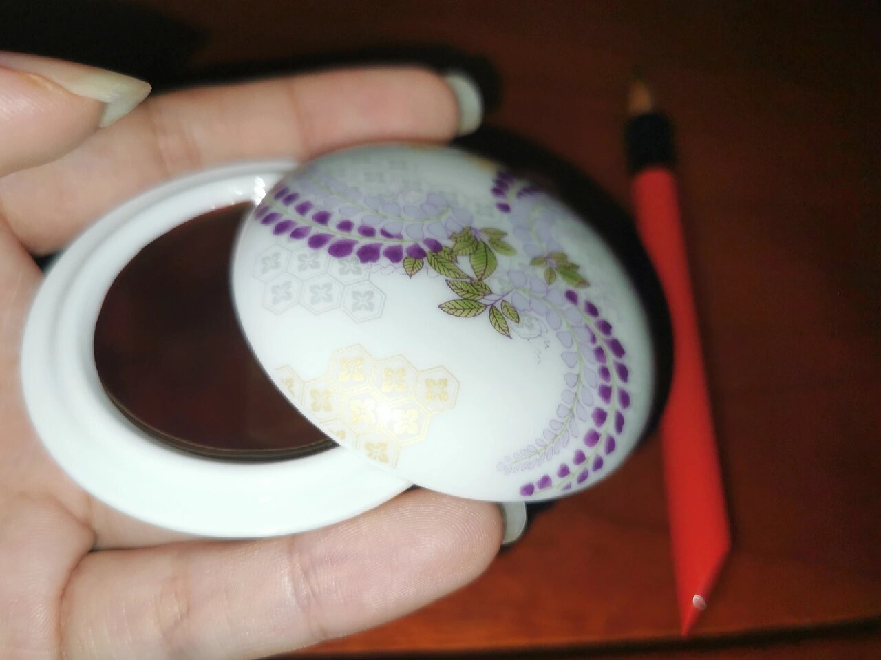 宝贝分享| 漂洋过海的口红:小町红 日本传统手工制作,还挺特别的,不同