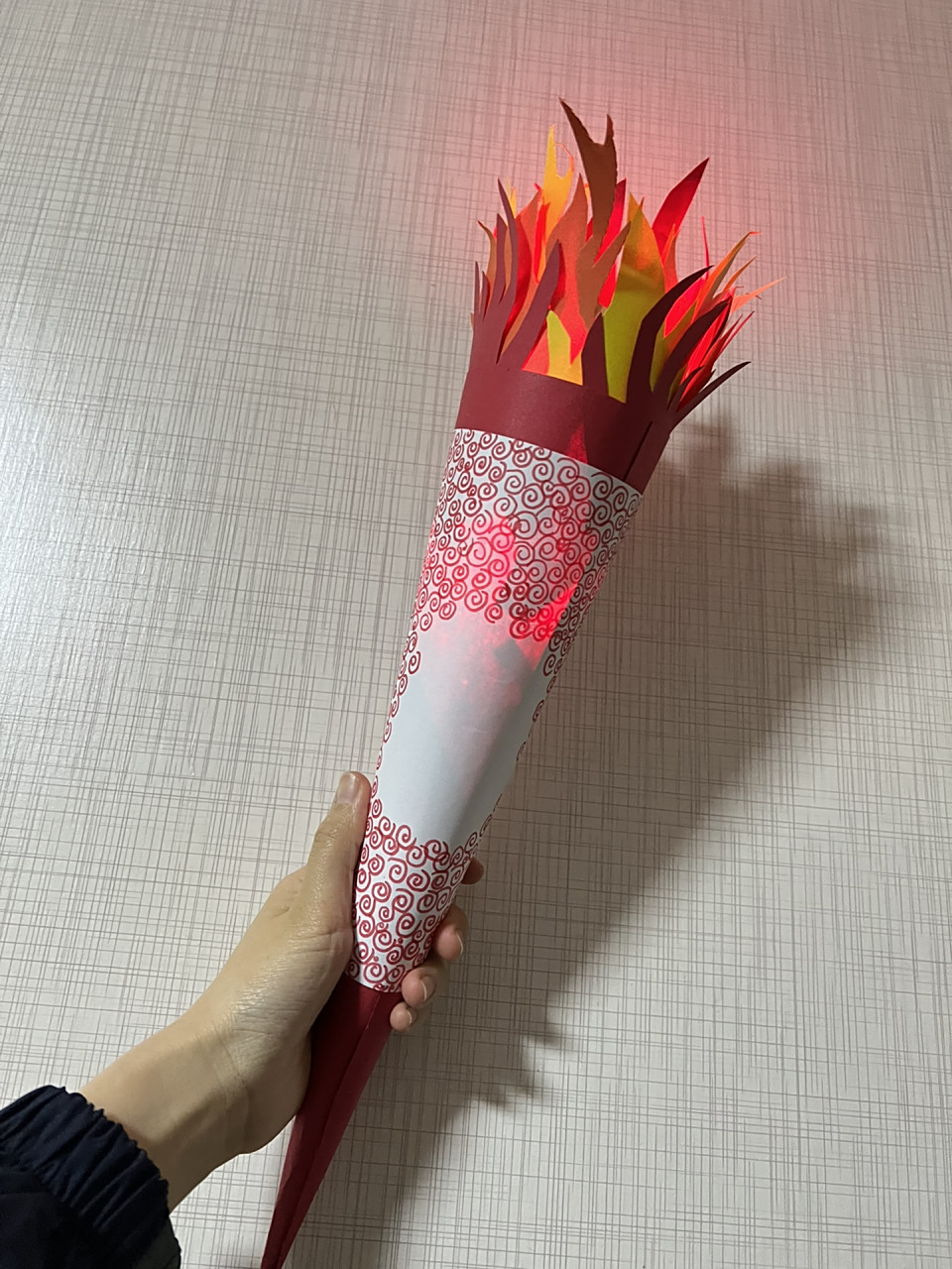 亚运会手工火炬 会发光的手工火炬