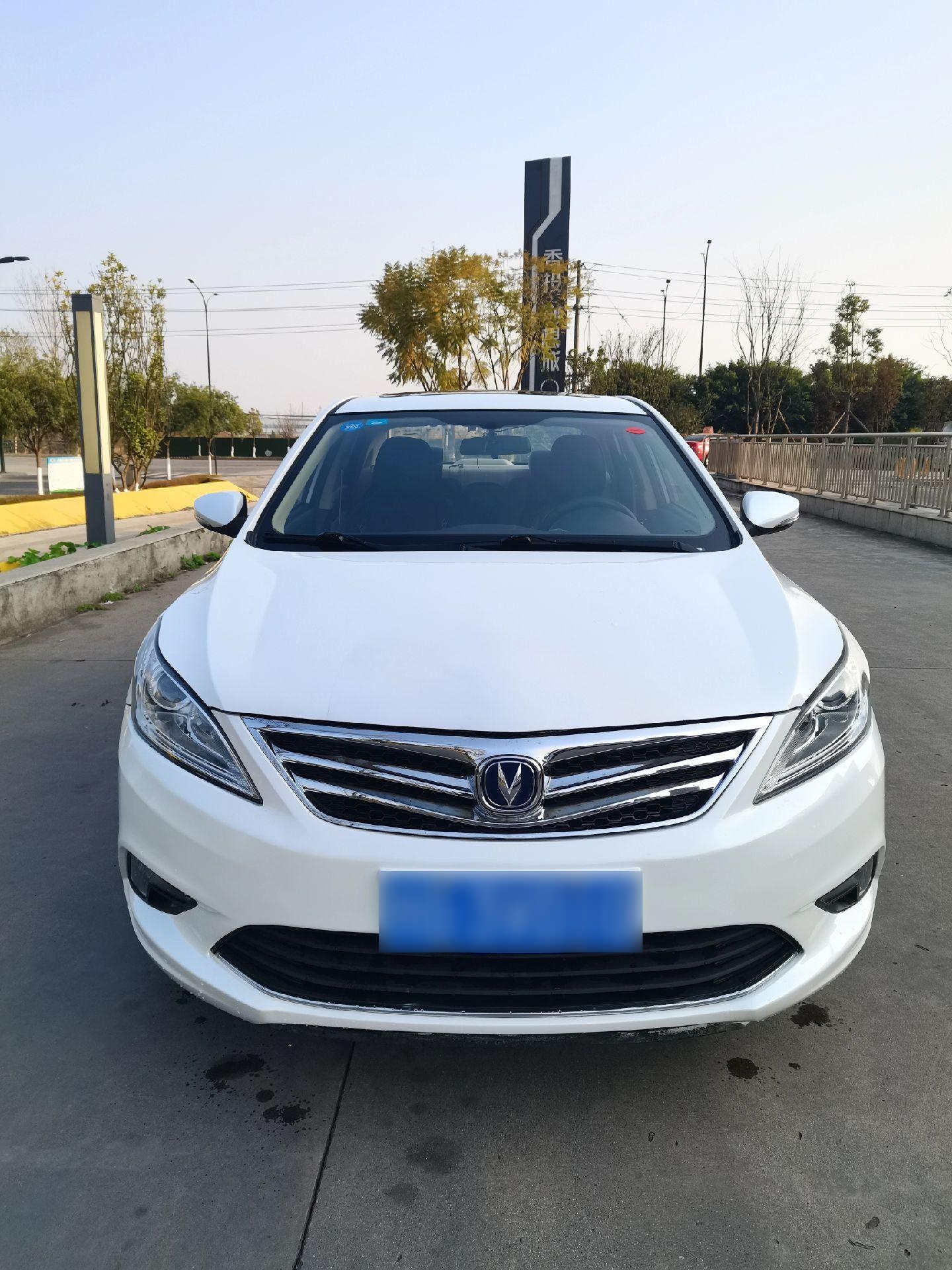 长安逸动 15年7月长安逸动,15款1.6l手动豪华型,一手户,行驶里程10.