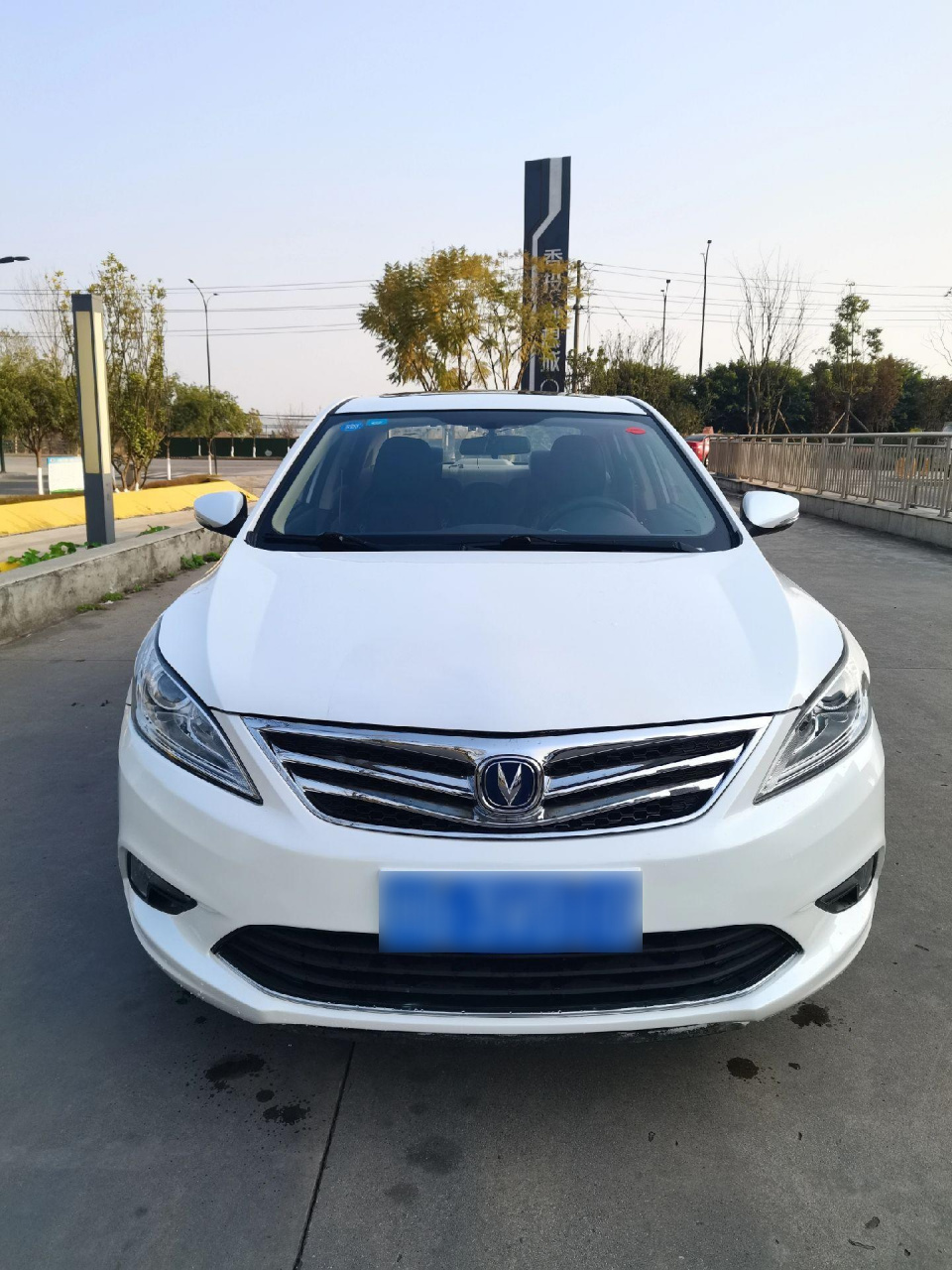 长安逸动 15年7月长安逸动,15款1.6l手动豪华型,一手户,行驶里程10.