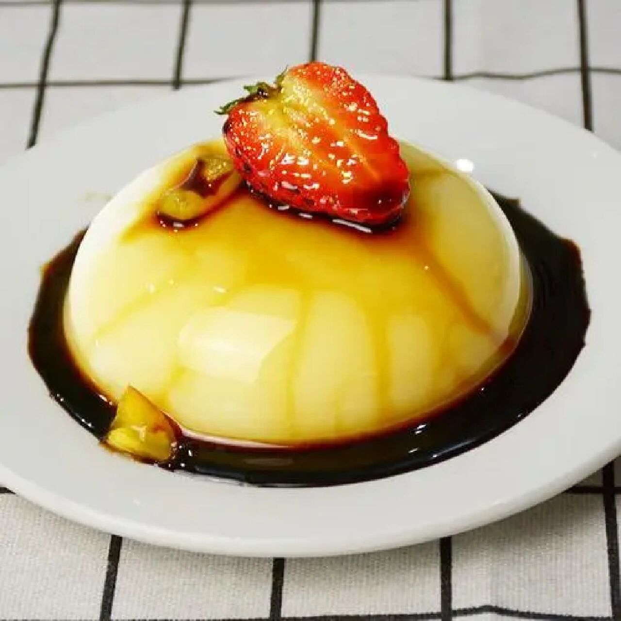 宜宾特色小吃之双河凉糕 葡萄井水很特别,双河人就用葡萄井的泉水泡米