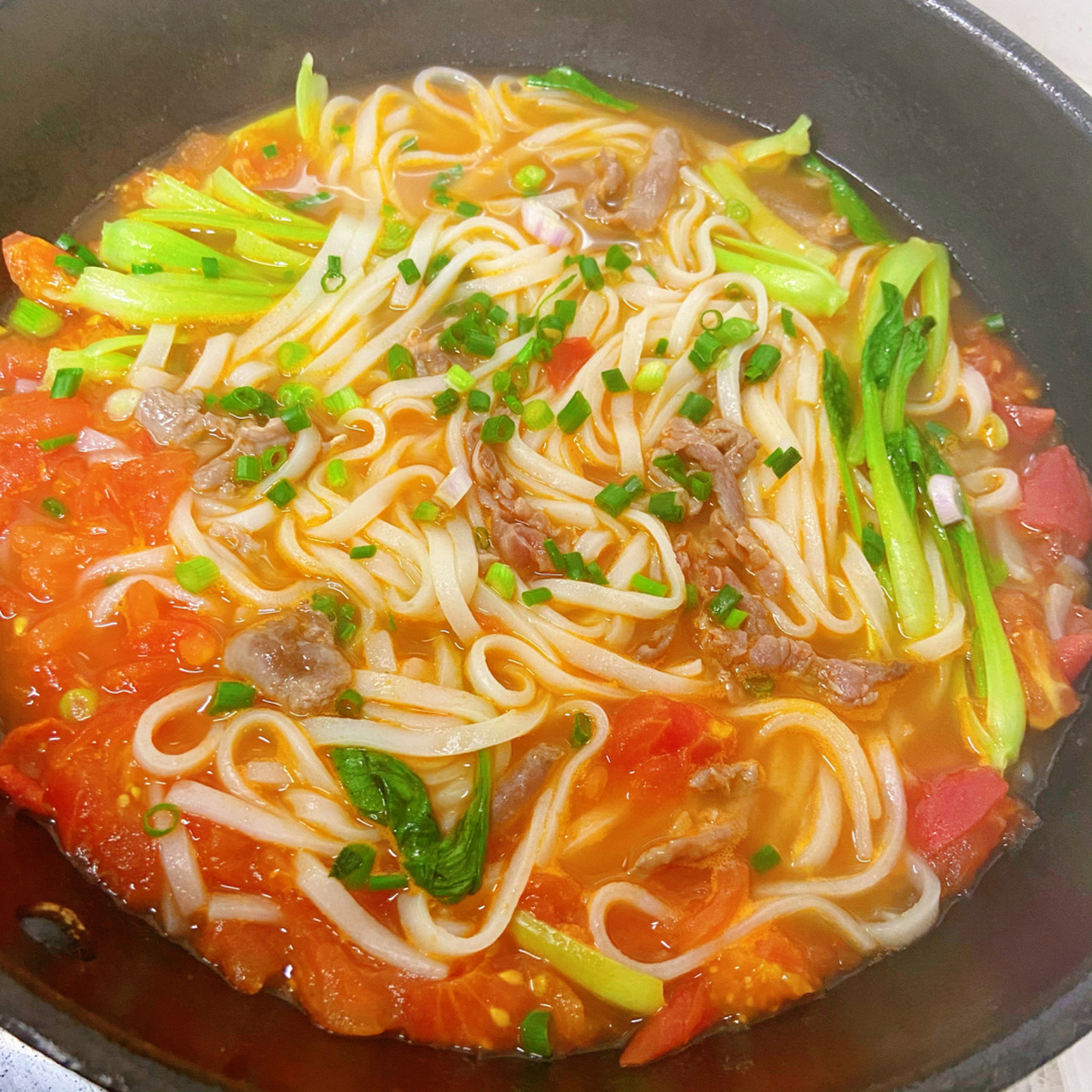 番茄牛肉粉 美味又营养的汤粉,开胃,汤都喝光光,早餐给小朋友煮一碗也