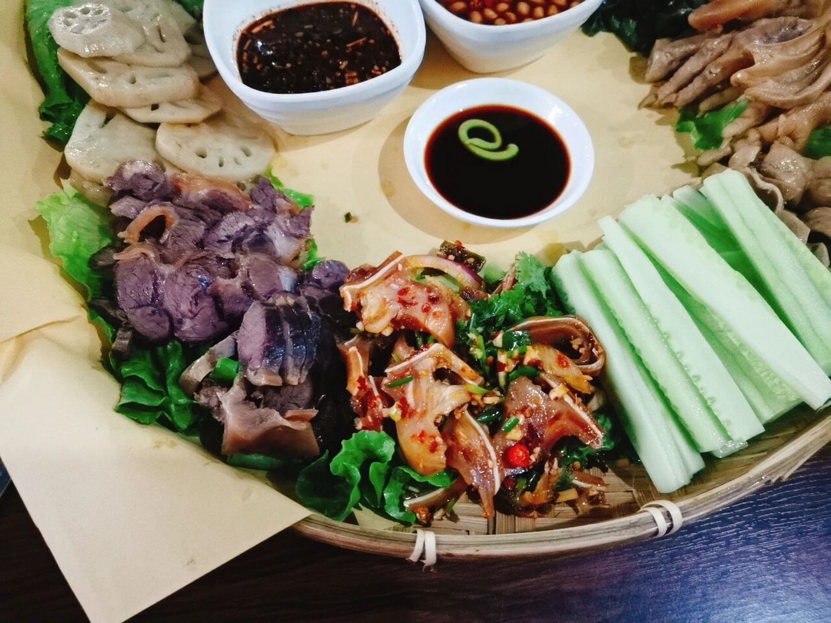 梵净山旅游|美食攻略|簸箕菜 这究竟是一家什么宝藏餐馆959595