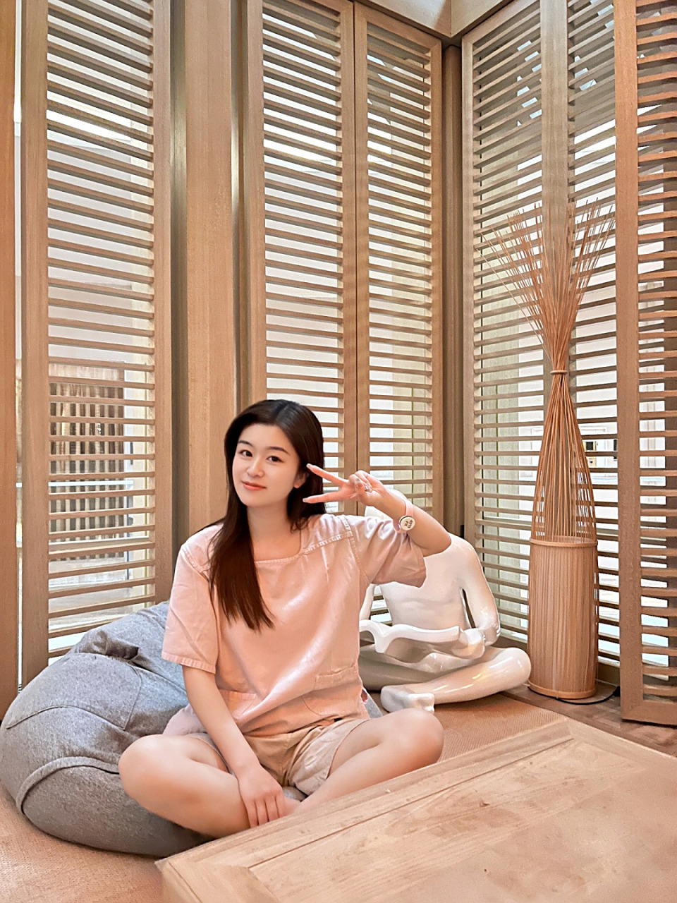 汤悦温泉76成年人的快乐是手牌给的!