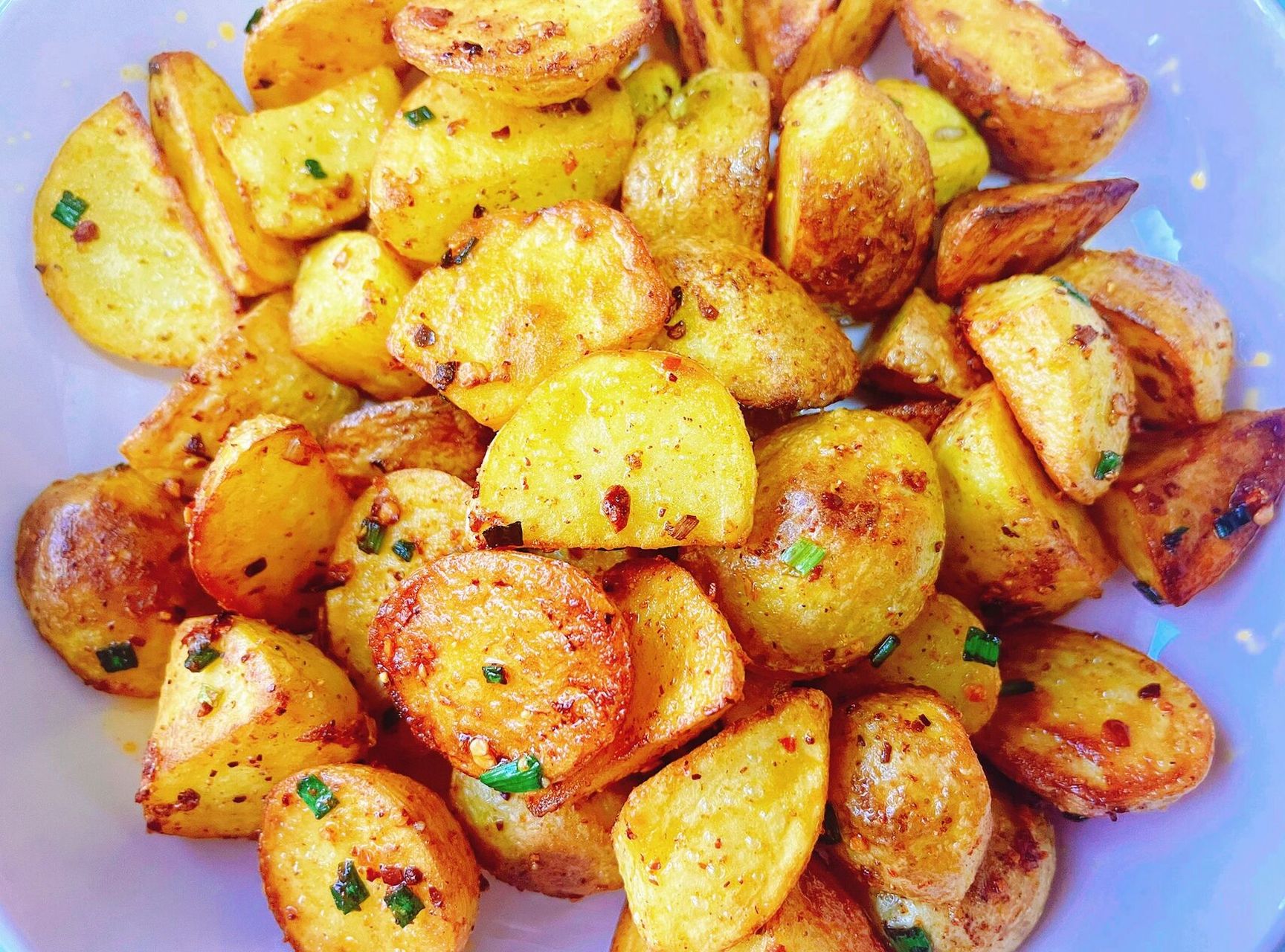 超级好吃的孜然小土豆只需简单三步 小土豆这样做外焦里糯,非常的好吃