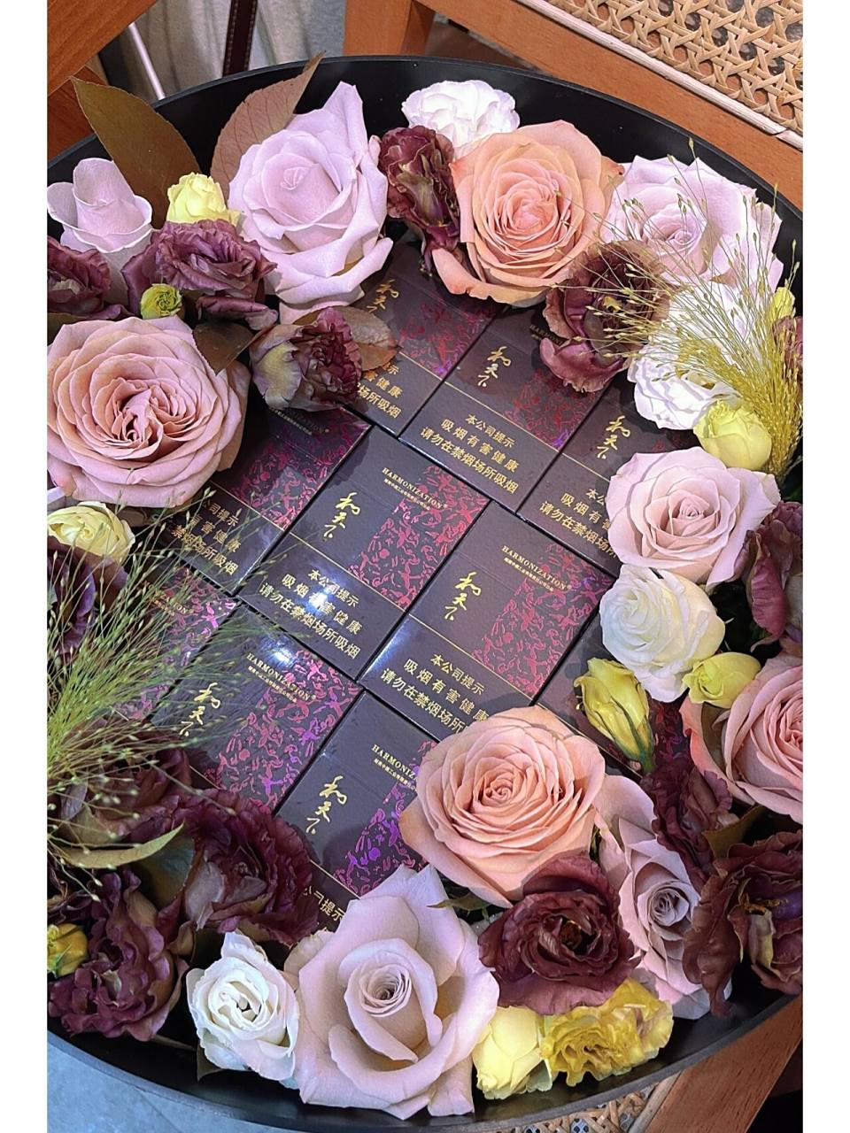 鲜花烟礼盒|谁知道和天下多少钱?