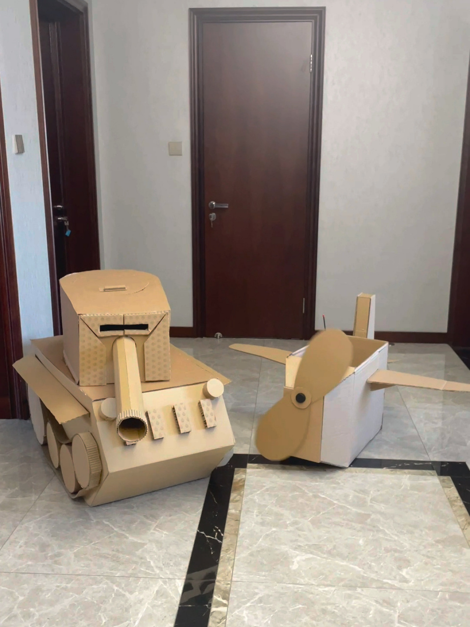 纸箱改造-飞机坦克 舒克和贝塔 全了 小时候总在"贝塔的坦克好"还是"