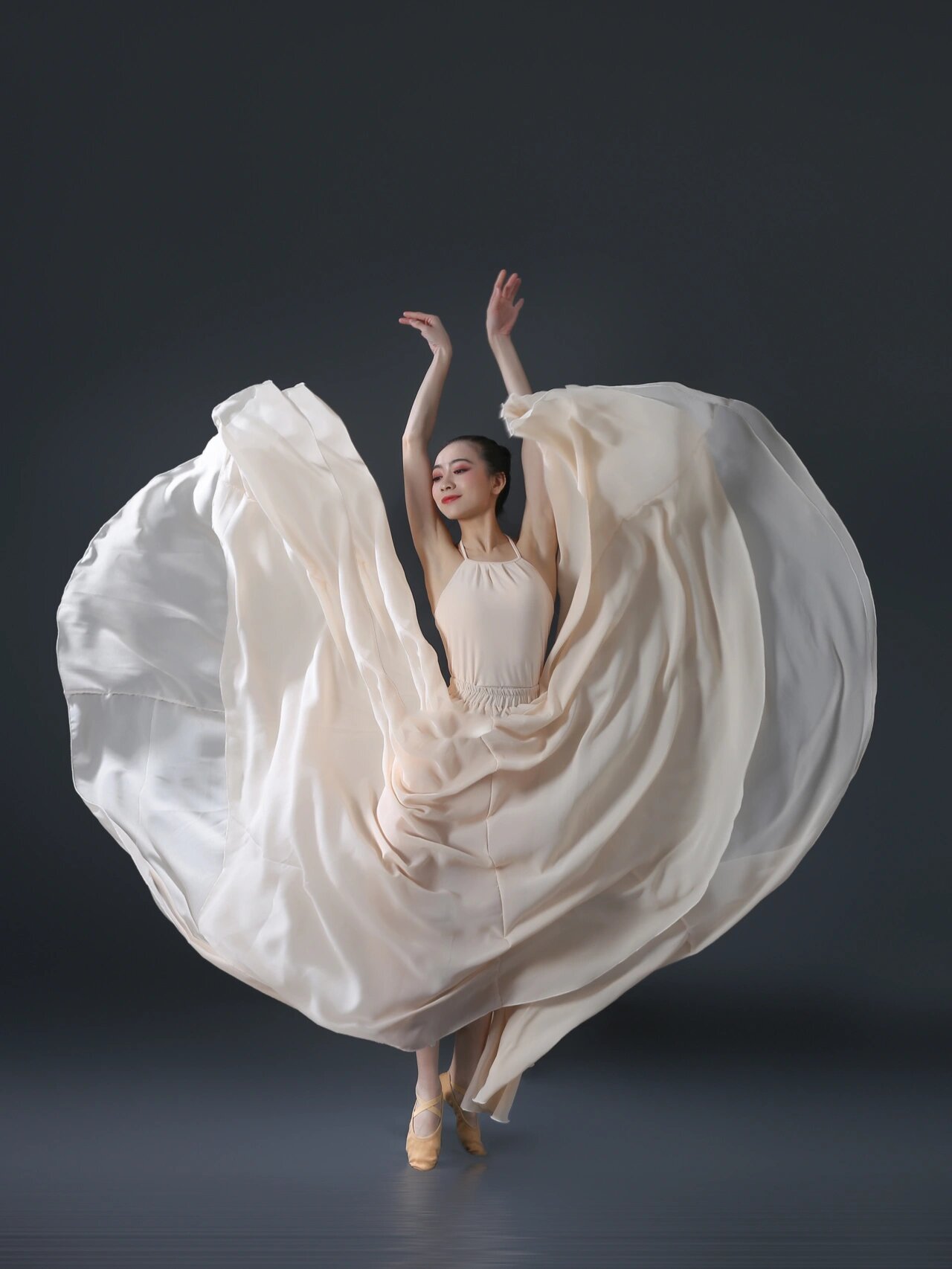 舞蹈大摆裙写真 舞蹈摄影 舞蹈写真动作分享