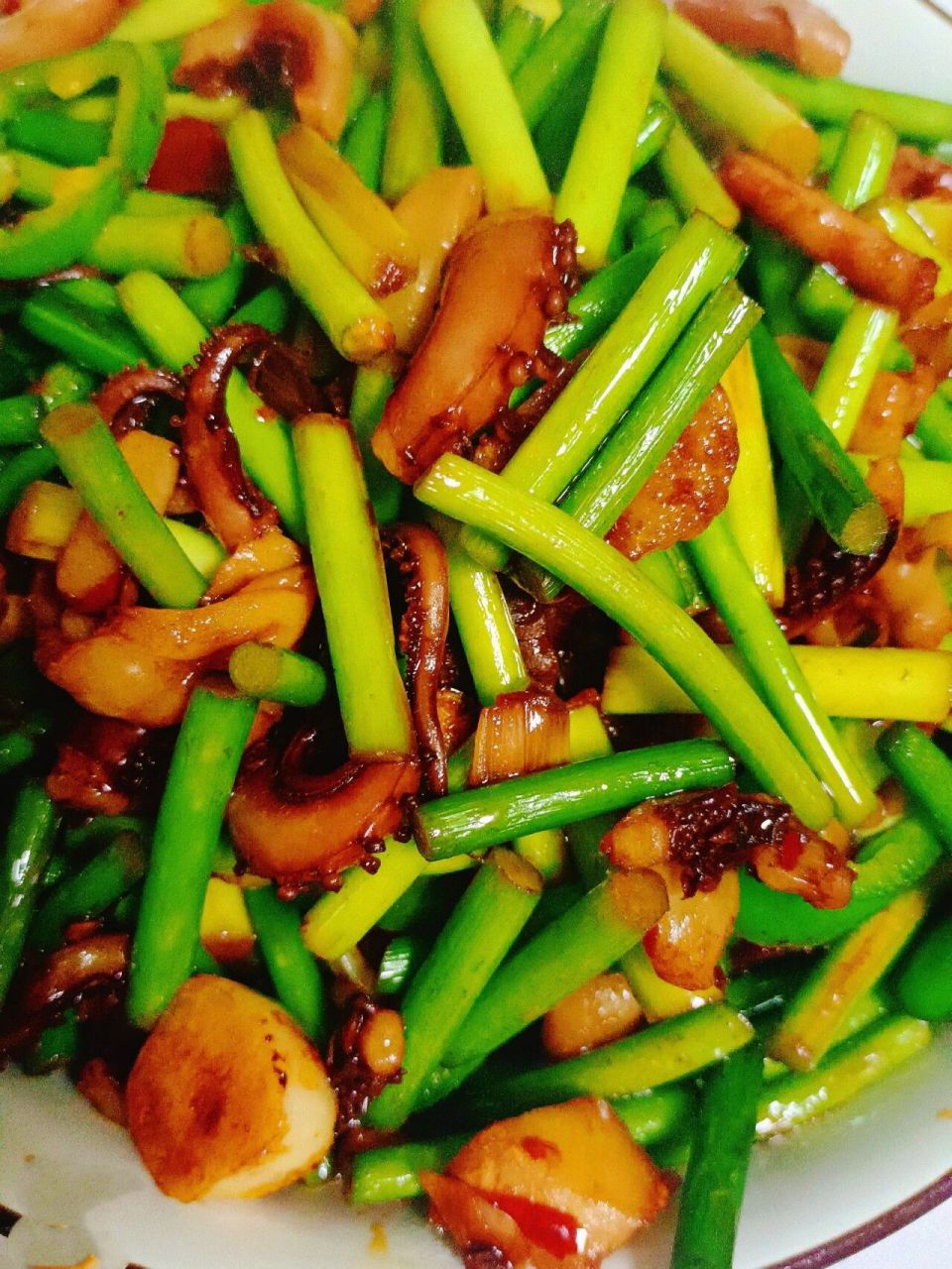 蒜苔炒鱿鱼09,味道秒杀外边餐厅 蒜苔炒鱿鱼,自己做卫生干净,味道