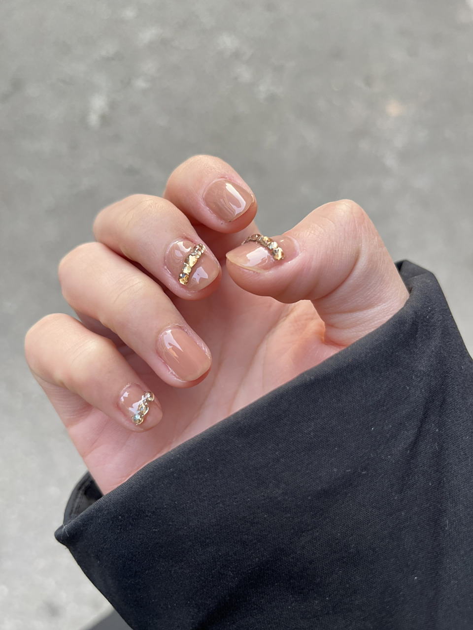 2023年新美甲绝美 这个颜色真的很有气质,短甲也好好看