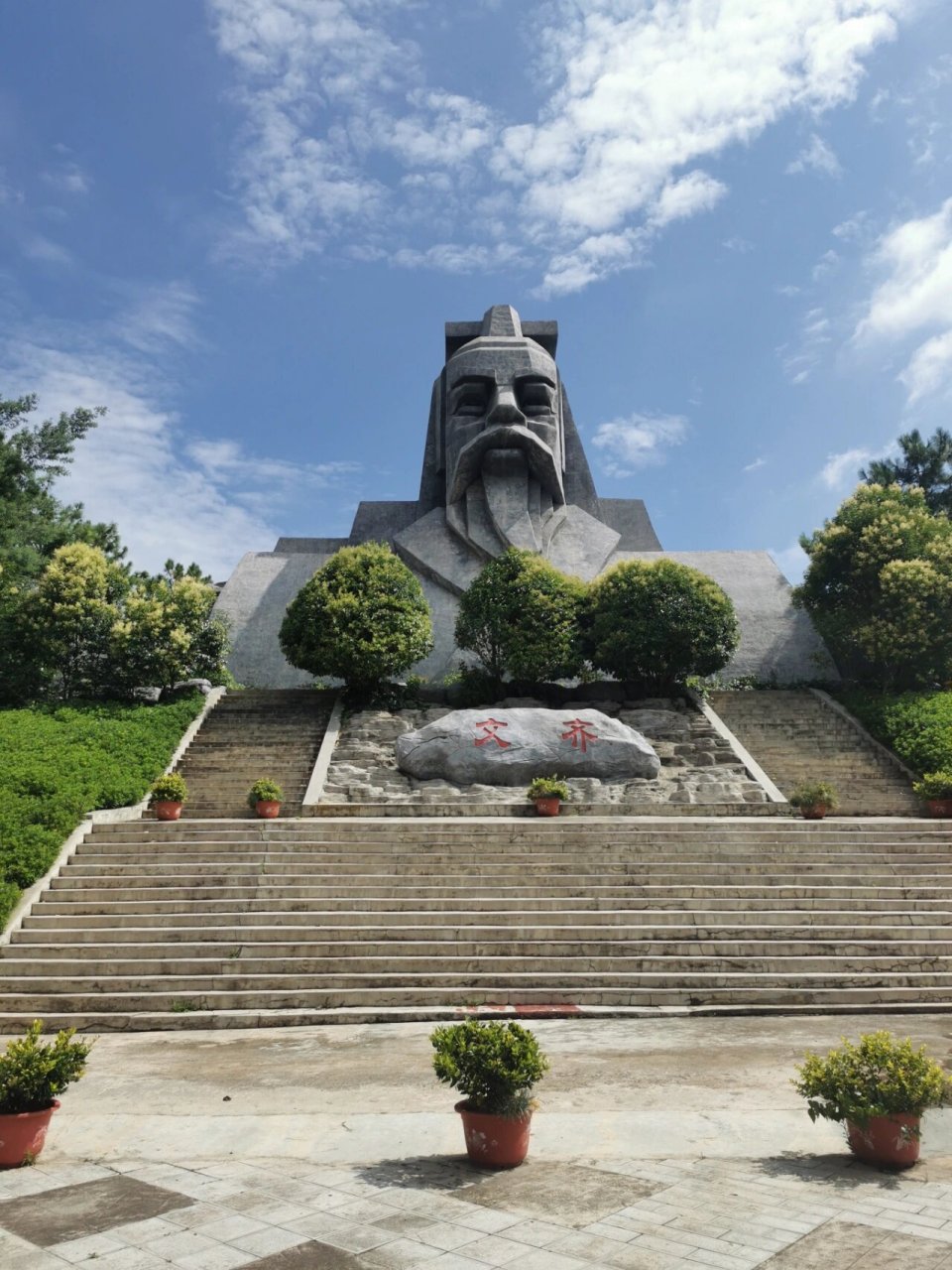 昭通|大龙洞   清澈见底是真的见底 大龙洞里的山泉是可以直饮的,也是