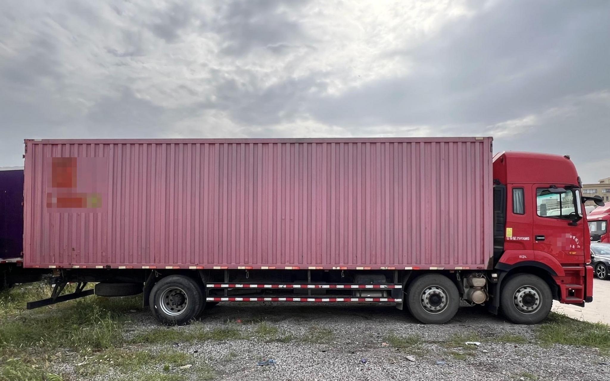 2021年7月上牌江淮a5w,9米6前四后四电动双飞翼厢式货车,带原厂飞翼