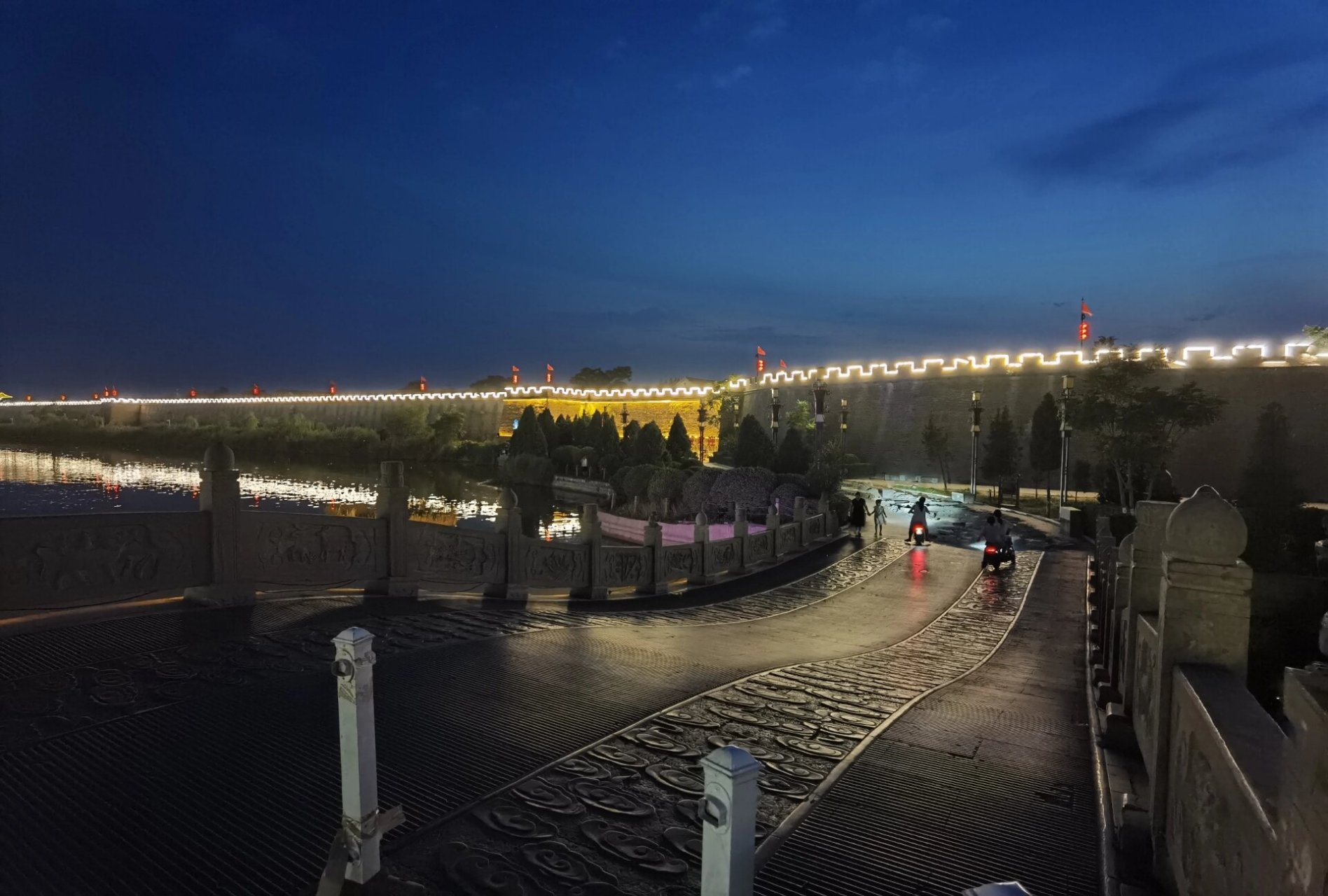 广府古城夜景 这么近那么美,周末游河北.